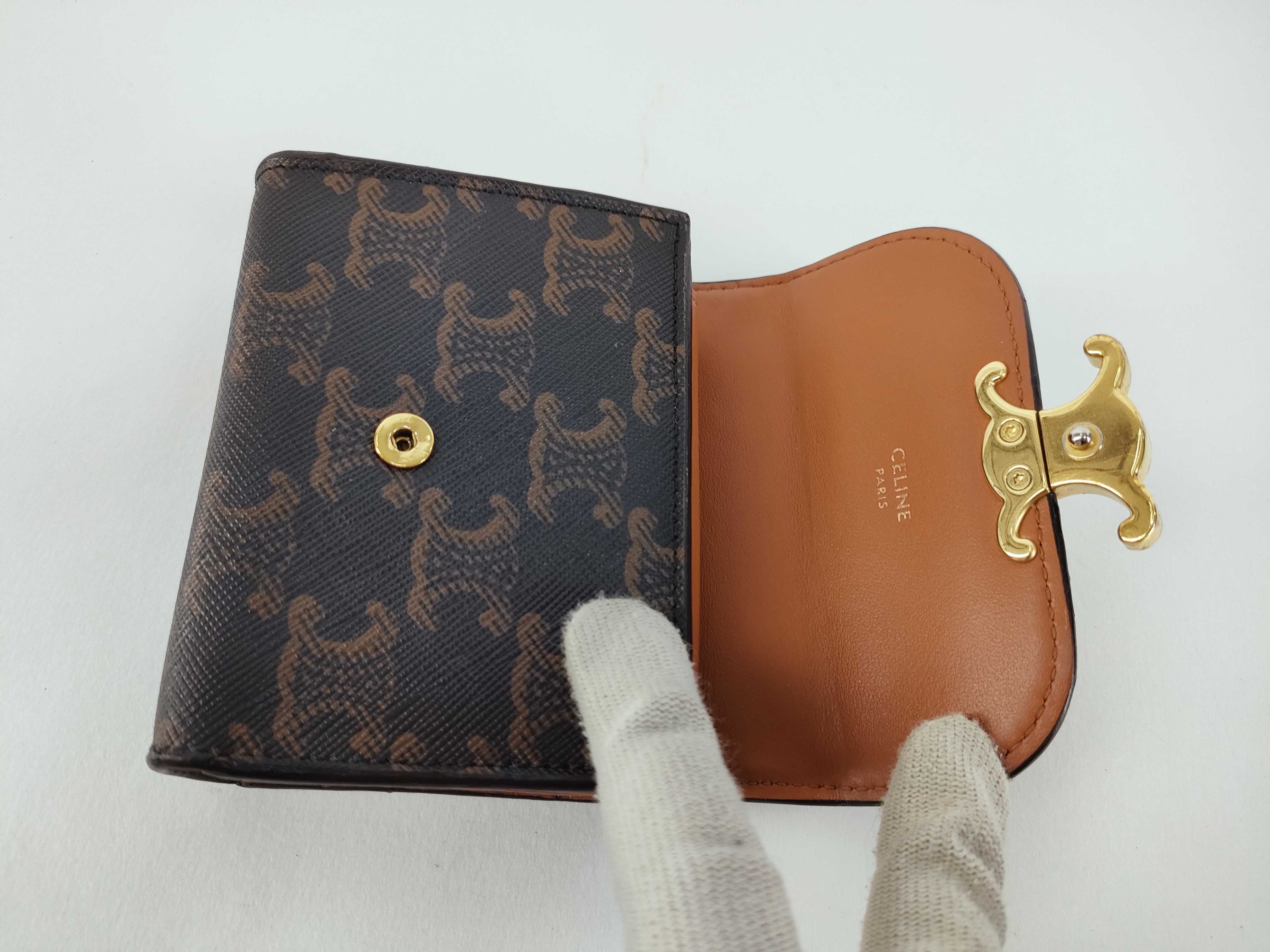 Triomphe Compact Wallet Folding Wallet — view 9