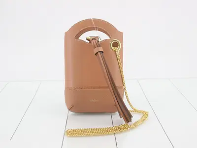 Other lines: Bags and shoulder bags