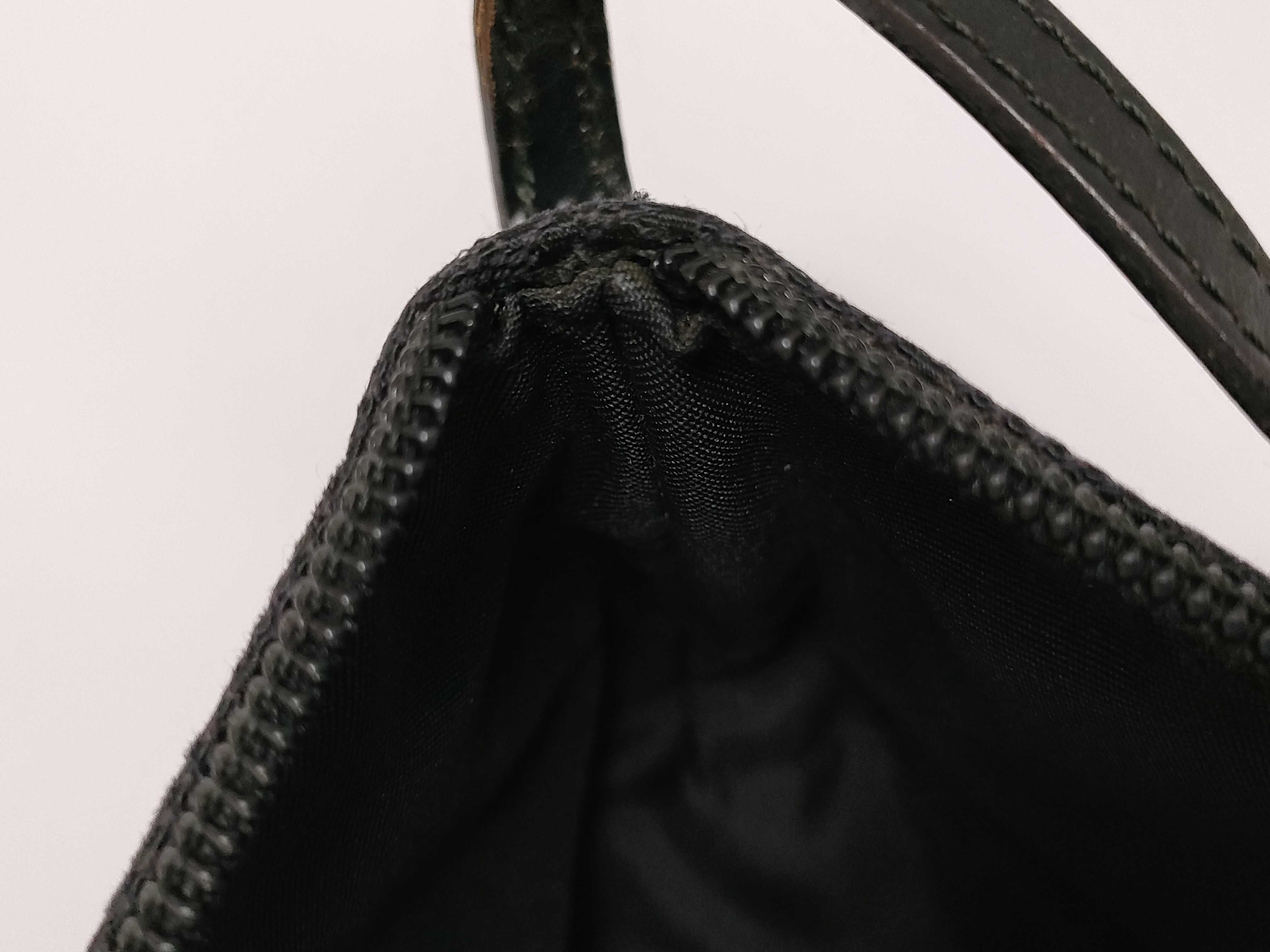 GG Canvas Gucci Accessory Pouch Black Leather Pouch — view 11