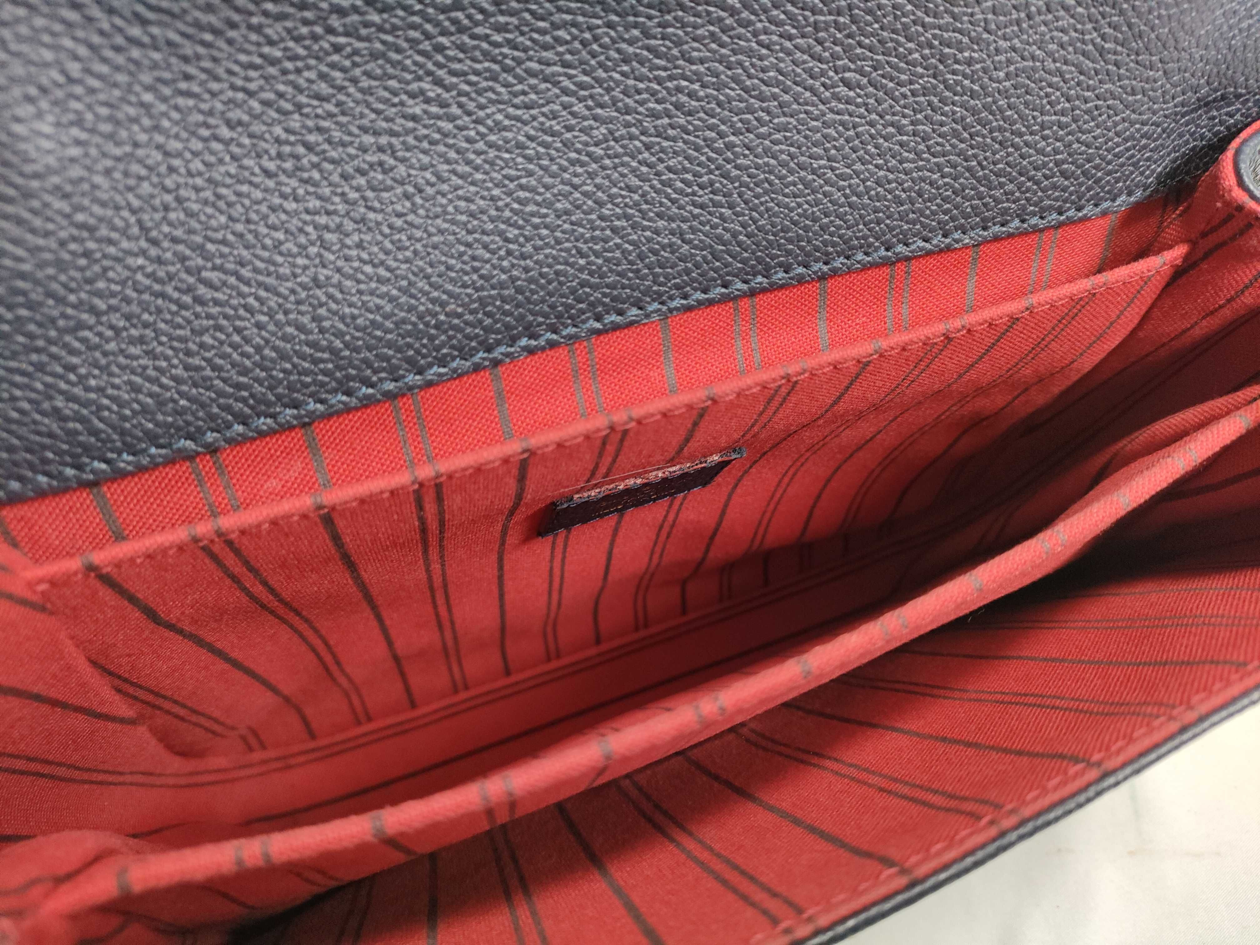 Monogram Empreinte Louis Vuitton Pochette Métis Shoulder Bag — view 11