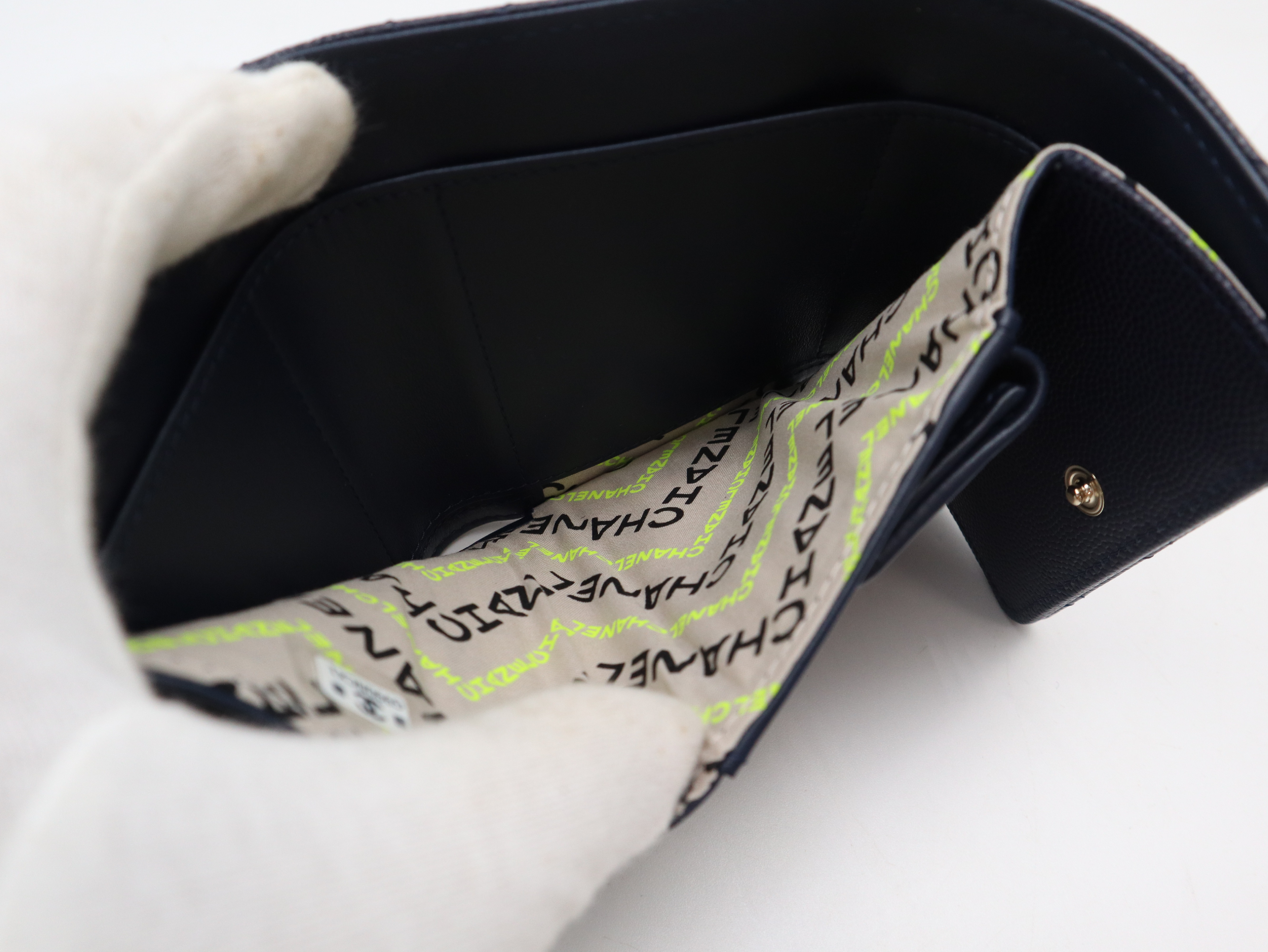 Caviar Skin Matelassé Coco Mark Compact Wallet Navy (Comes with Box, Dust Bag, and Sticker) G990NCX1 — view 9