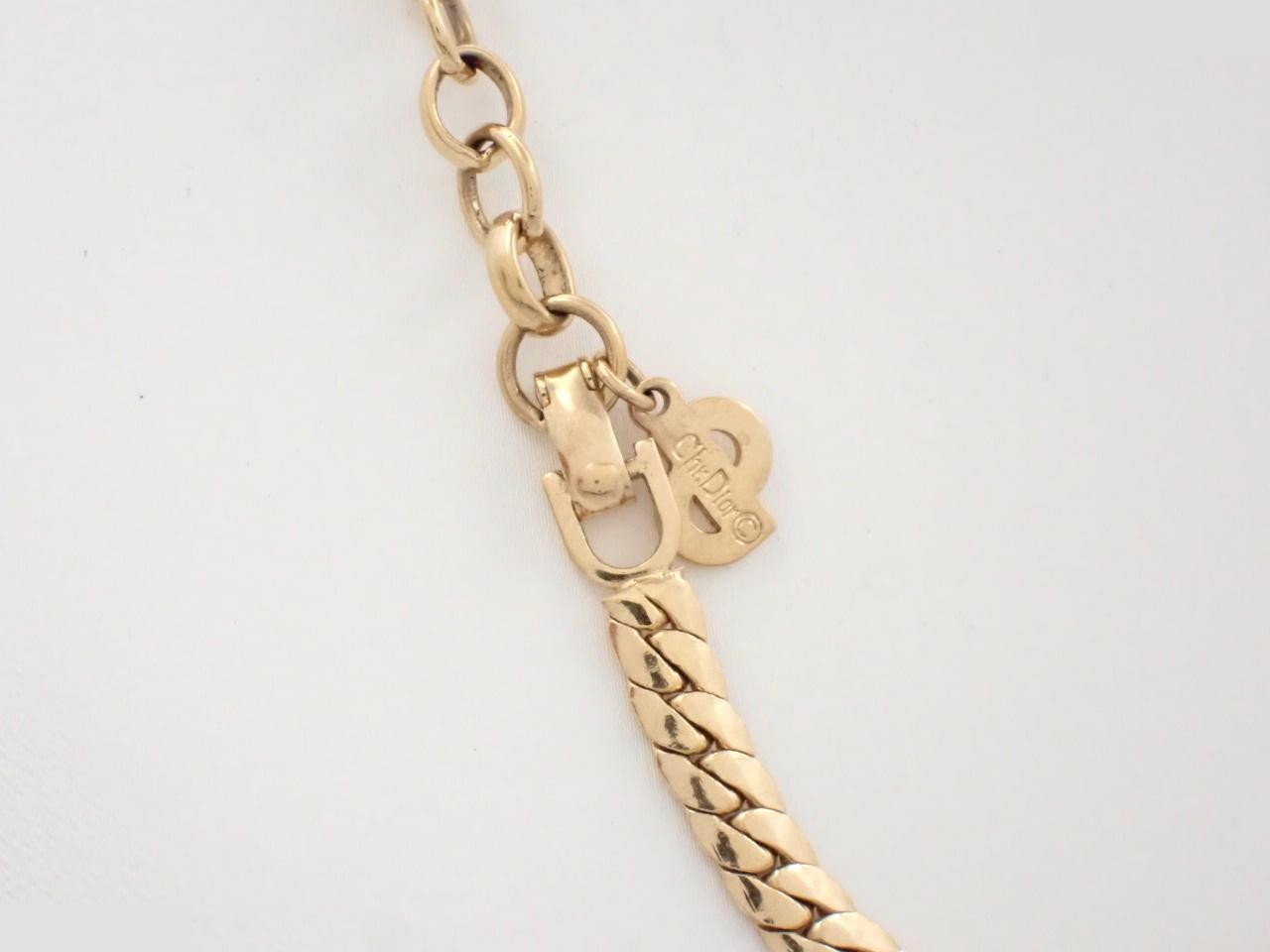 Other lines: Precious metal necklaces and pendants, chain approximately 45cm. — view 2