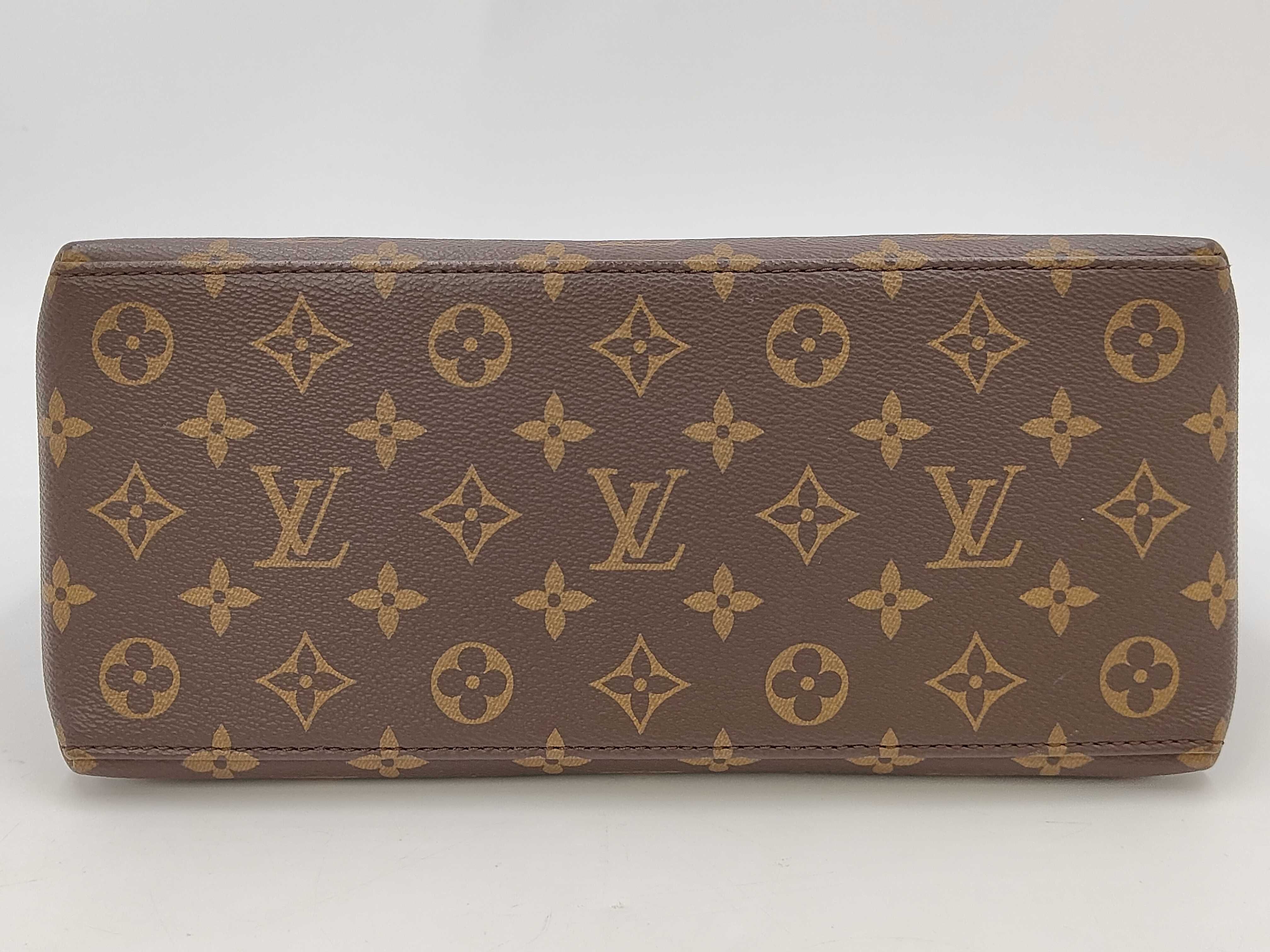 LV Monogram Petit Palais PM M45900 RFID Strap Handbag — view 3