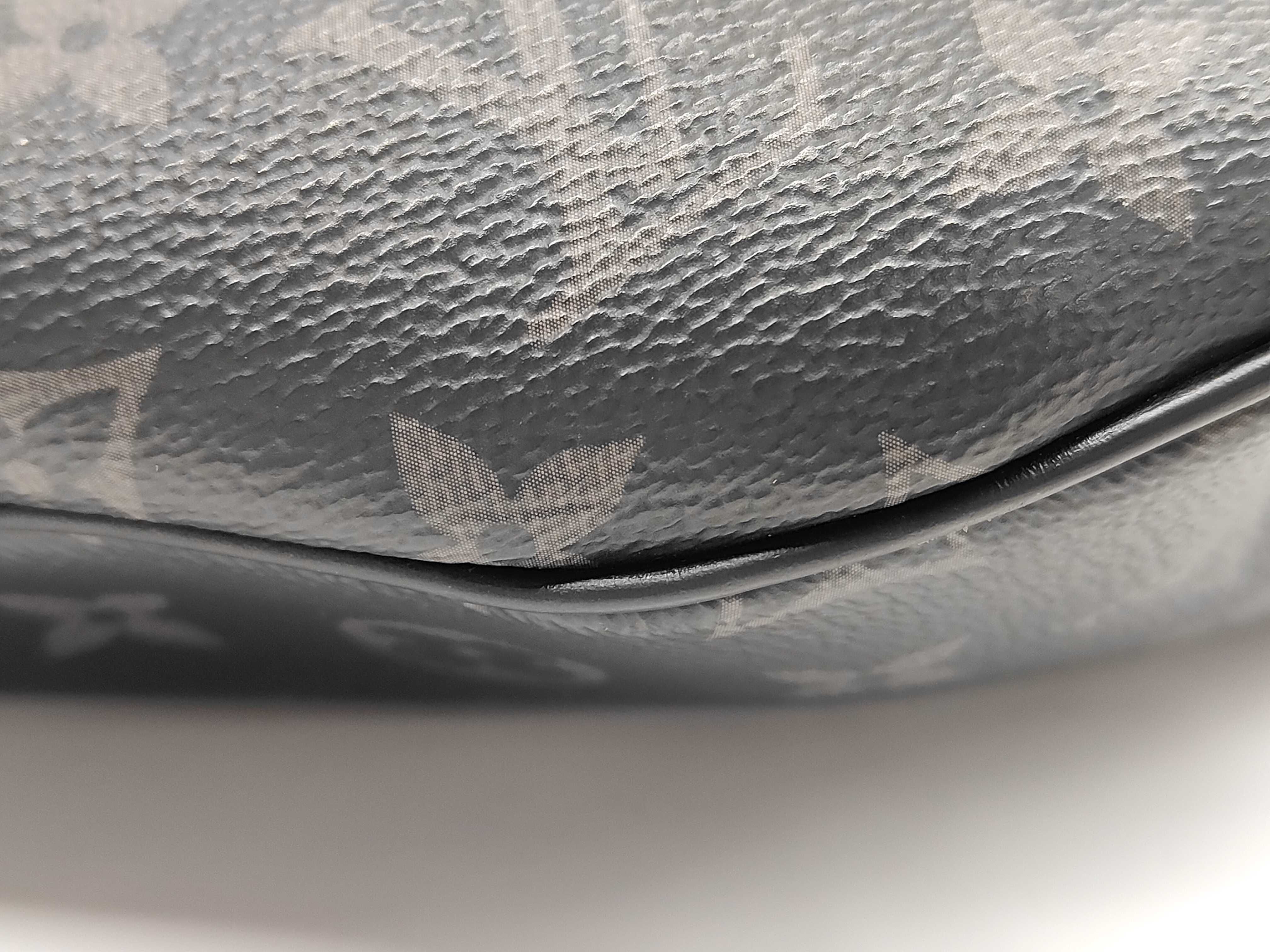 LV M44336 Monogram Discovery Bum Bag Waist Bag — view 5