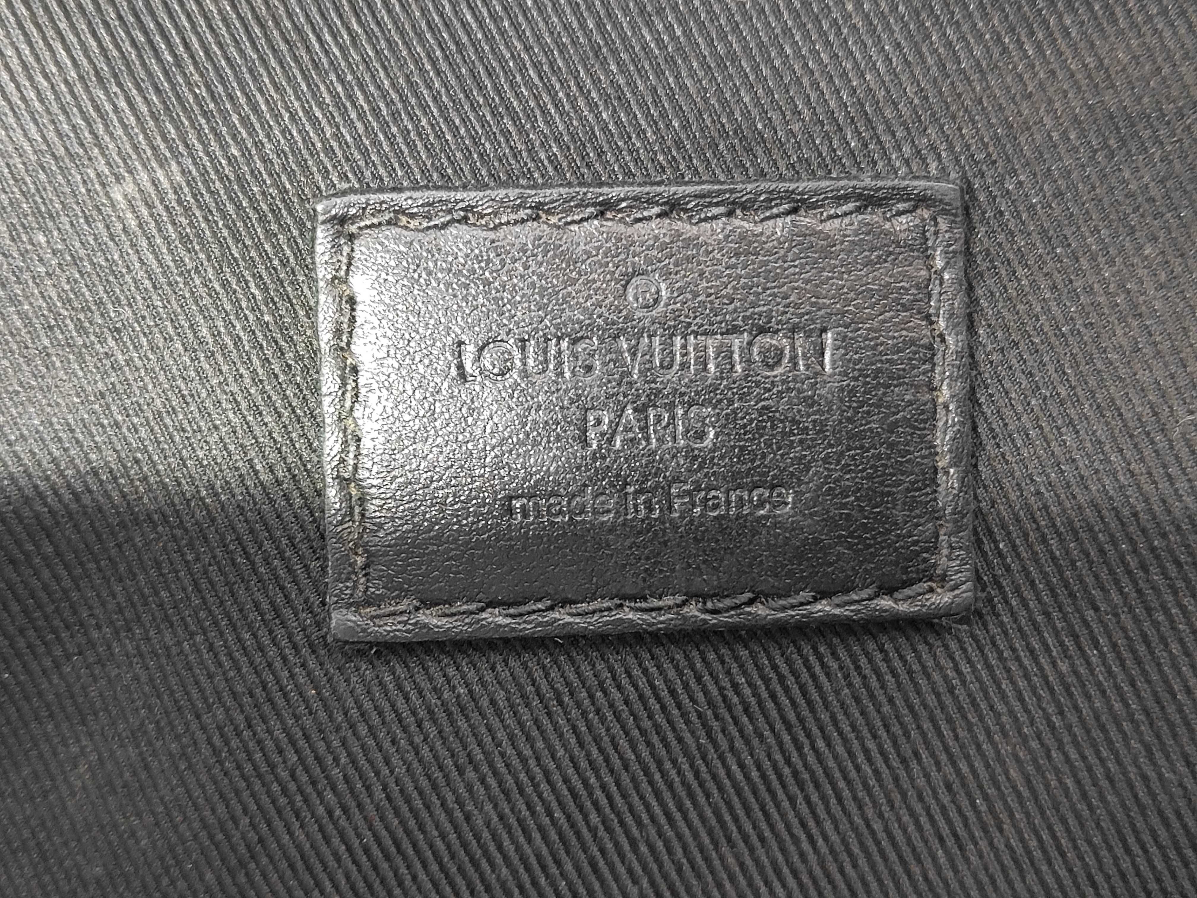 LV M44336 Monogram Discovery Bum Bag Waist Bag — view 7