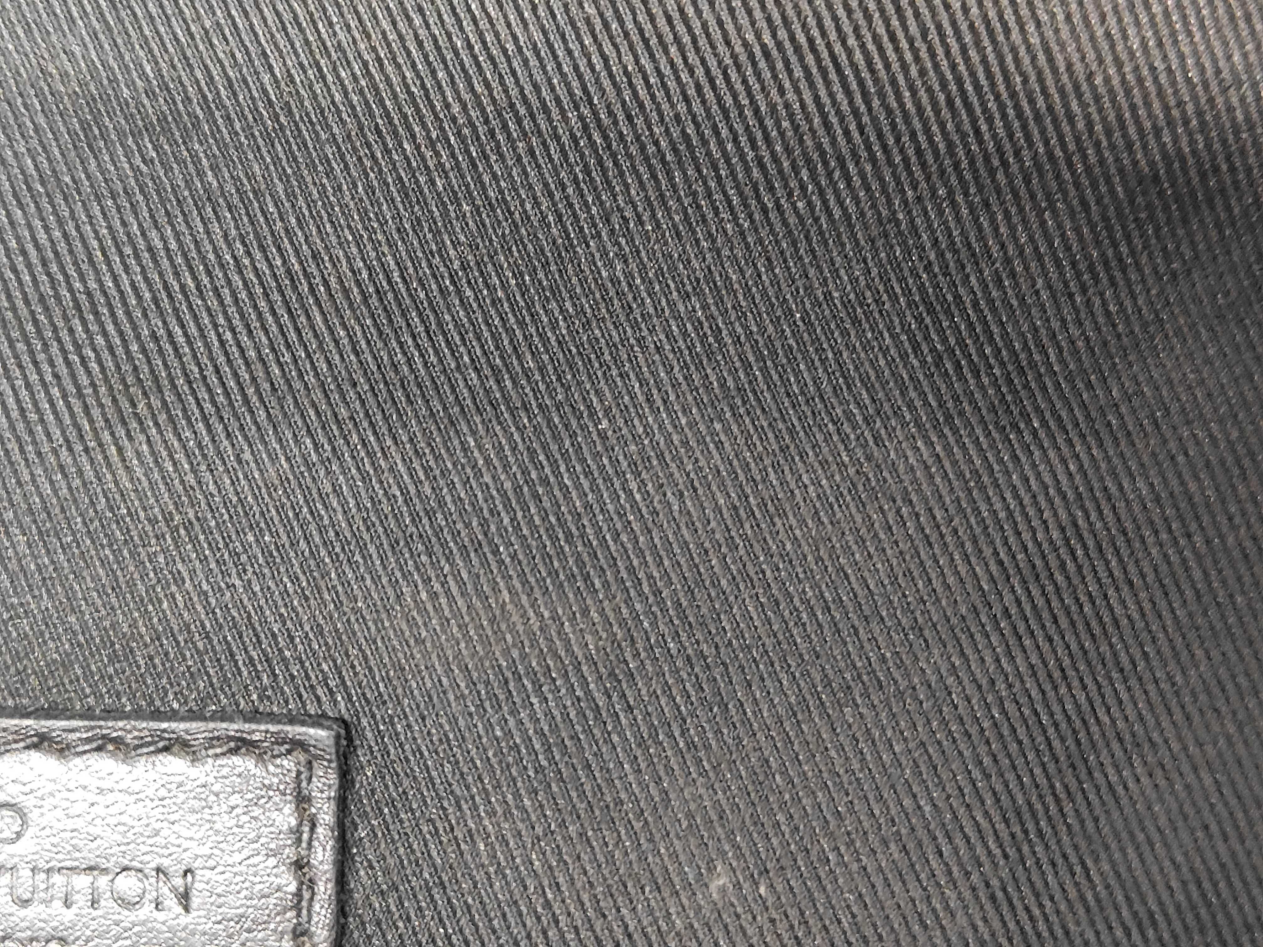LV M44336 Monogram Discovery Bum Bag Waist Bag — view 9