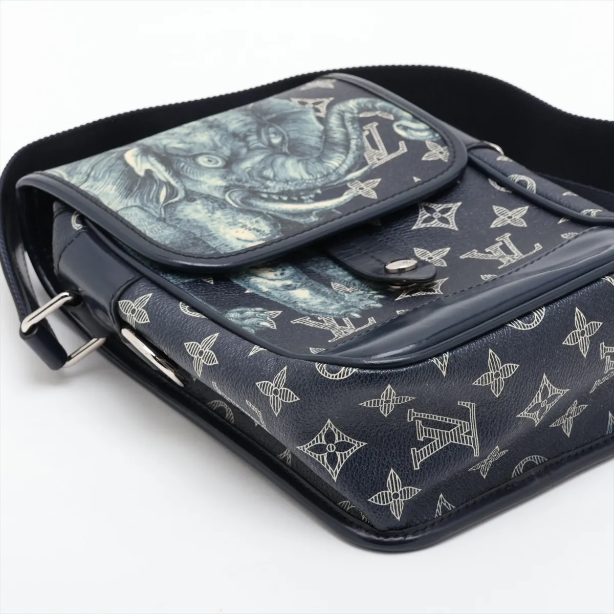 Monogram Savannah Messenger BB M54246 FO0127 Navy (RFID detected) — view 4