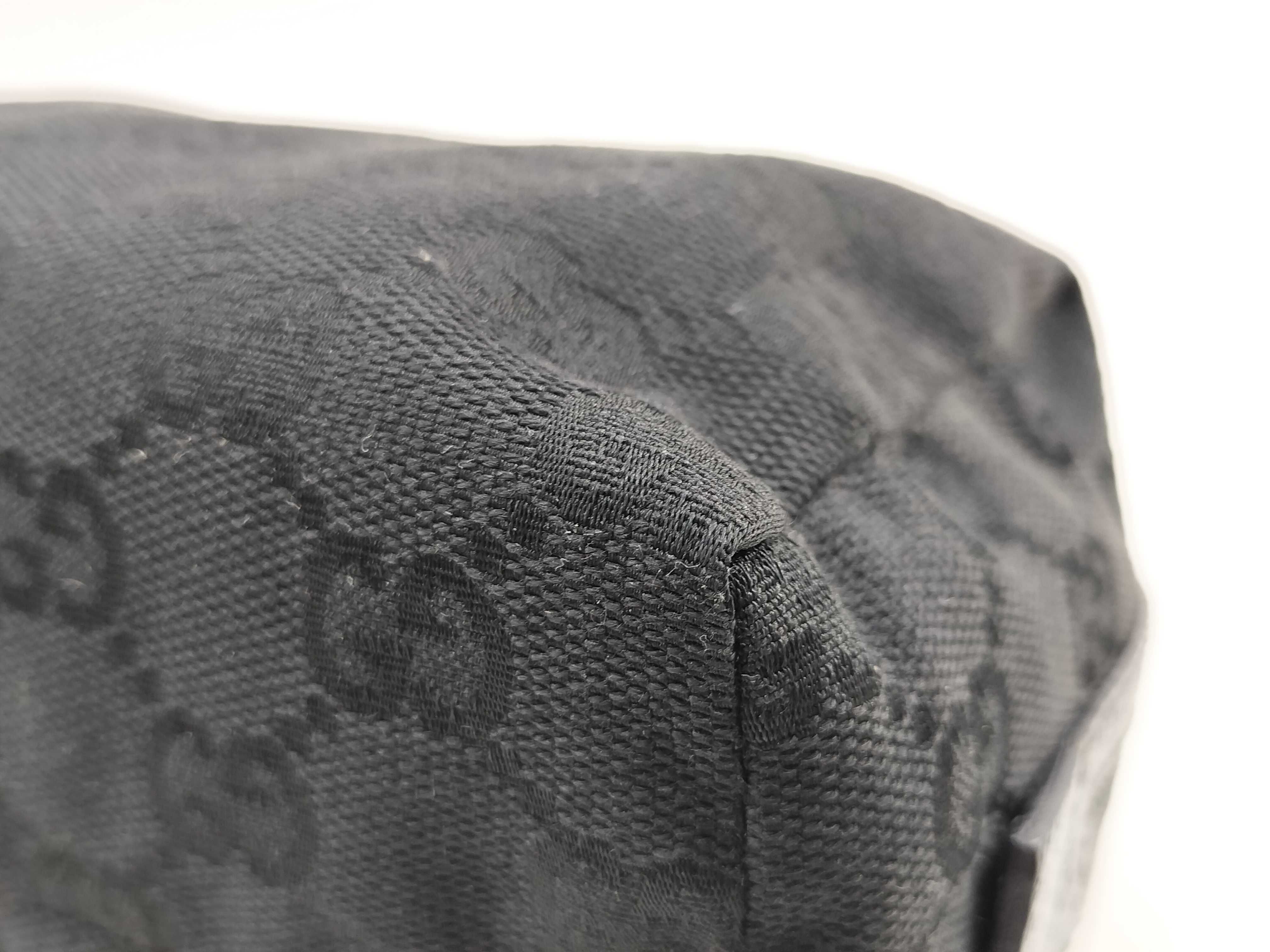 GG Canvas Pouch — view 9