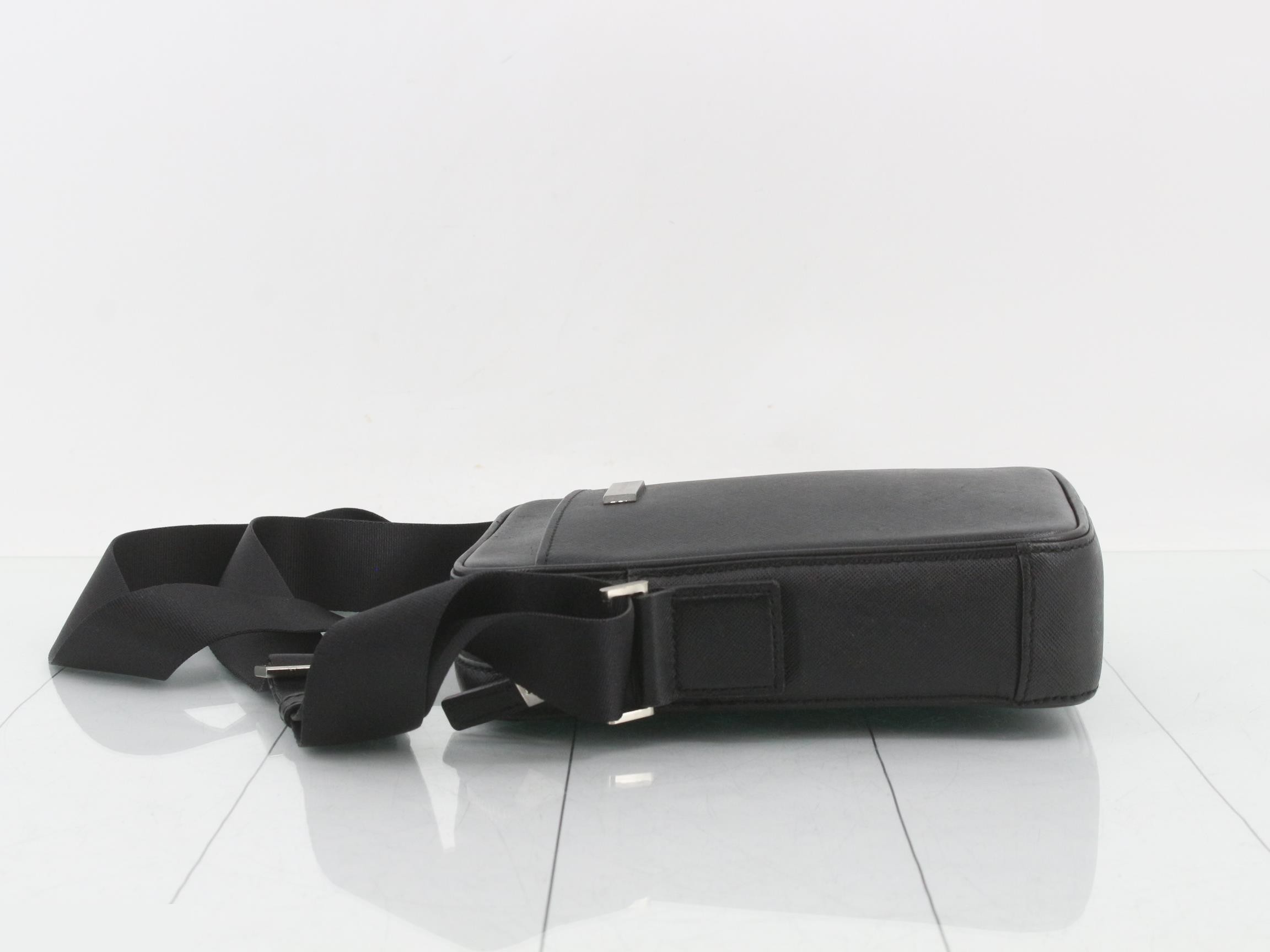 Other lines: Bags/Shoulder bags, Leather, Black — view 4