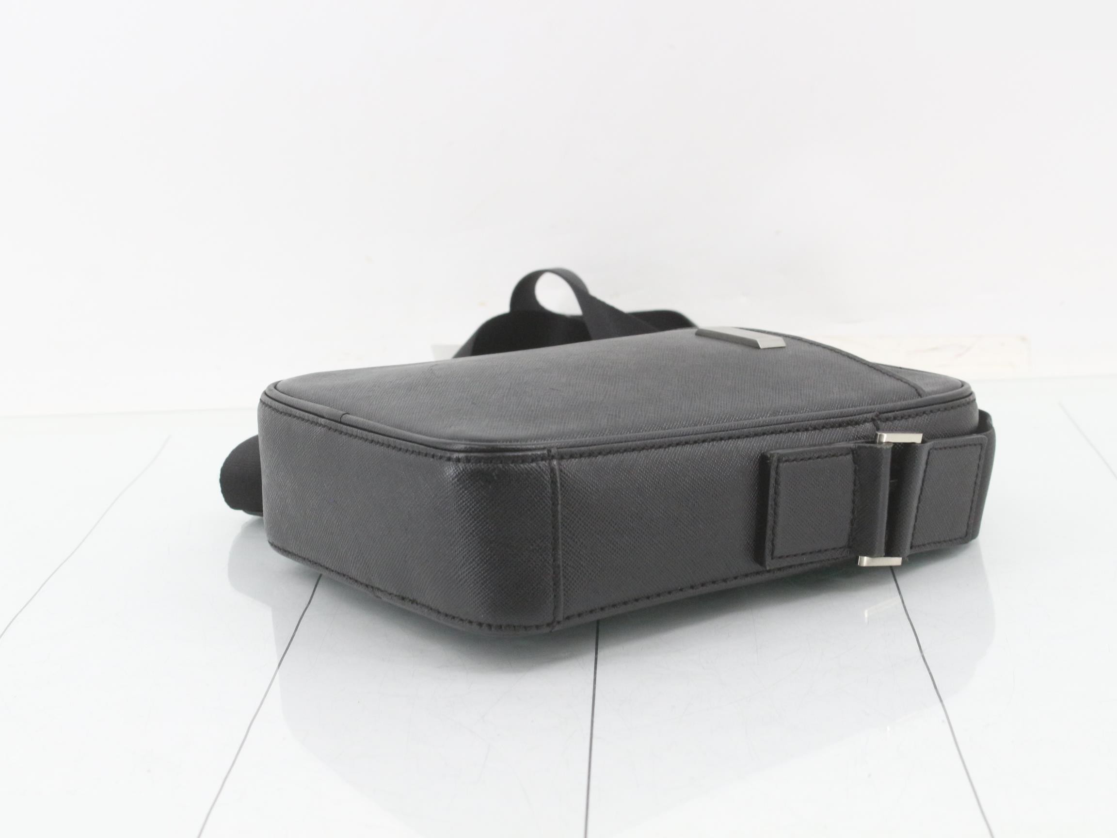 Other lines: Bags/Shoulder bags, Leather, Black — view 6