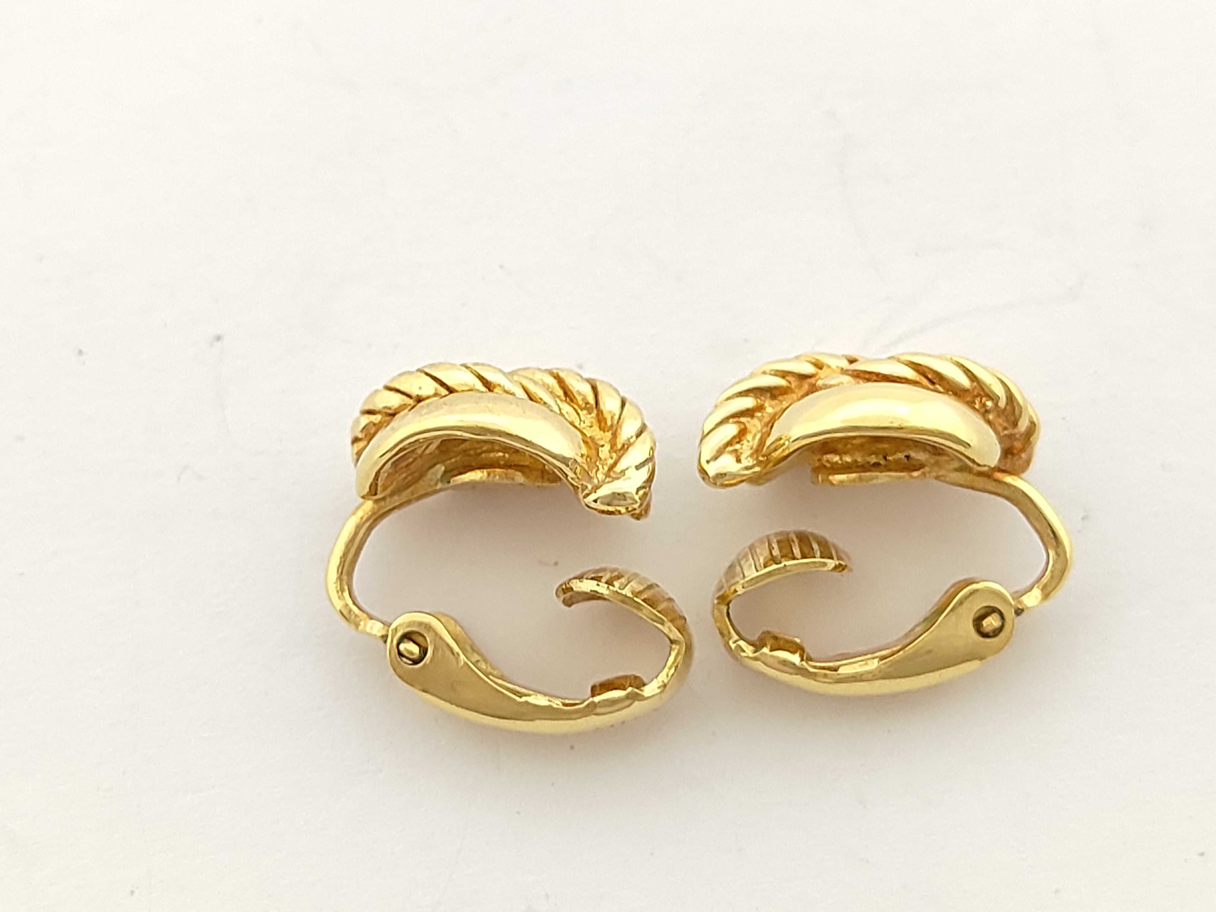 Earrings — view 3