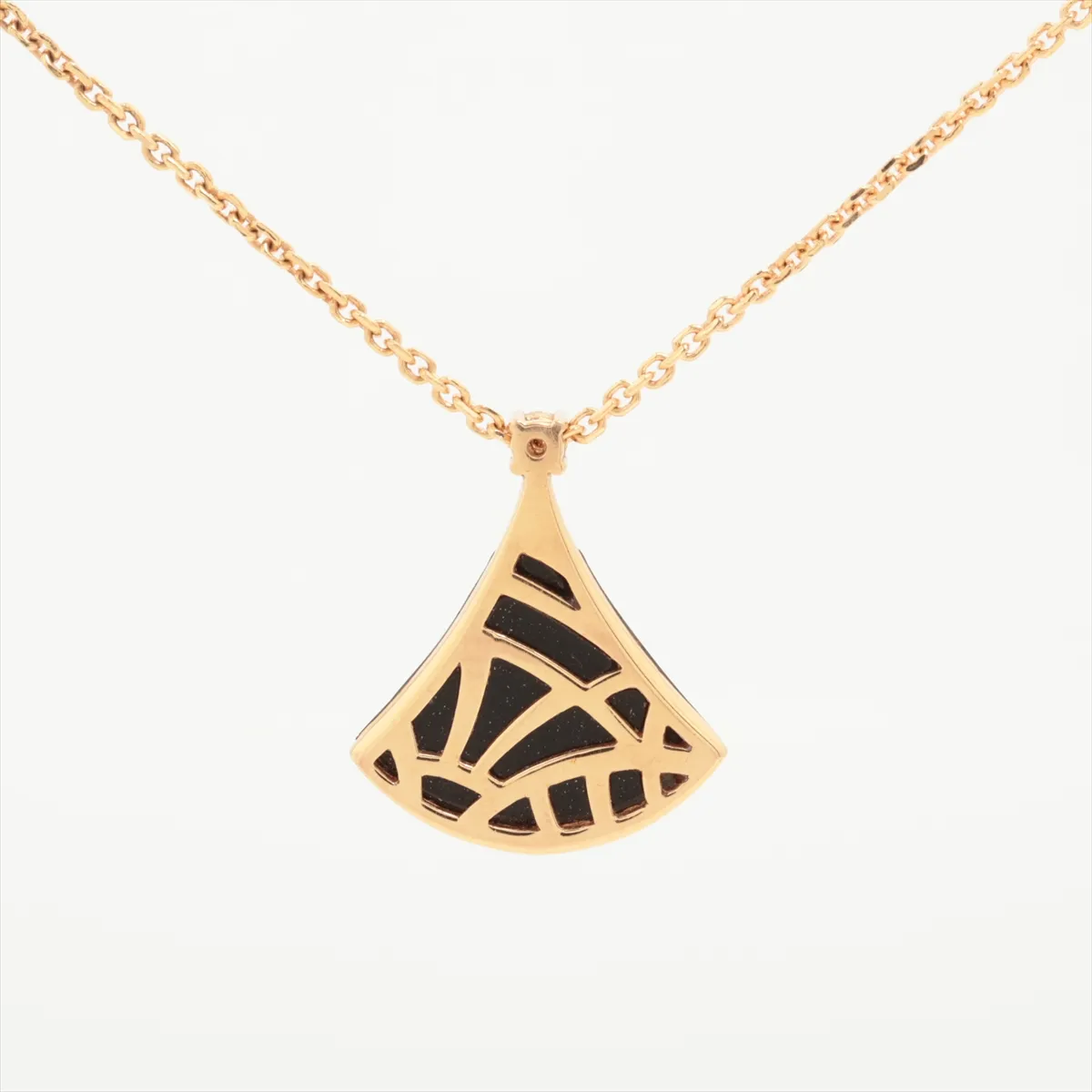 Diva Dream Onyx Diamond Necklace 750 (PG) 4.9g LR8KWW Small stone — view 2