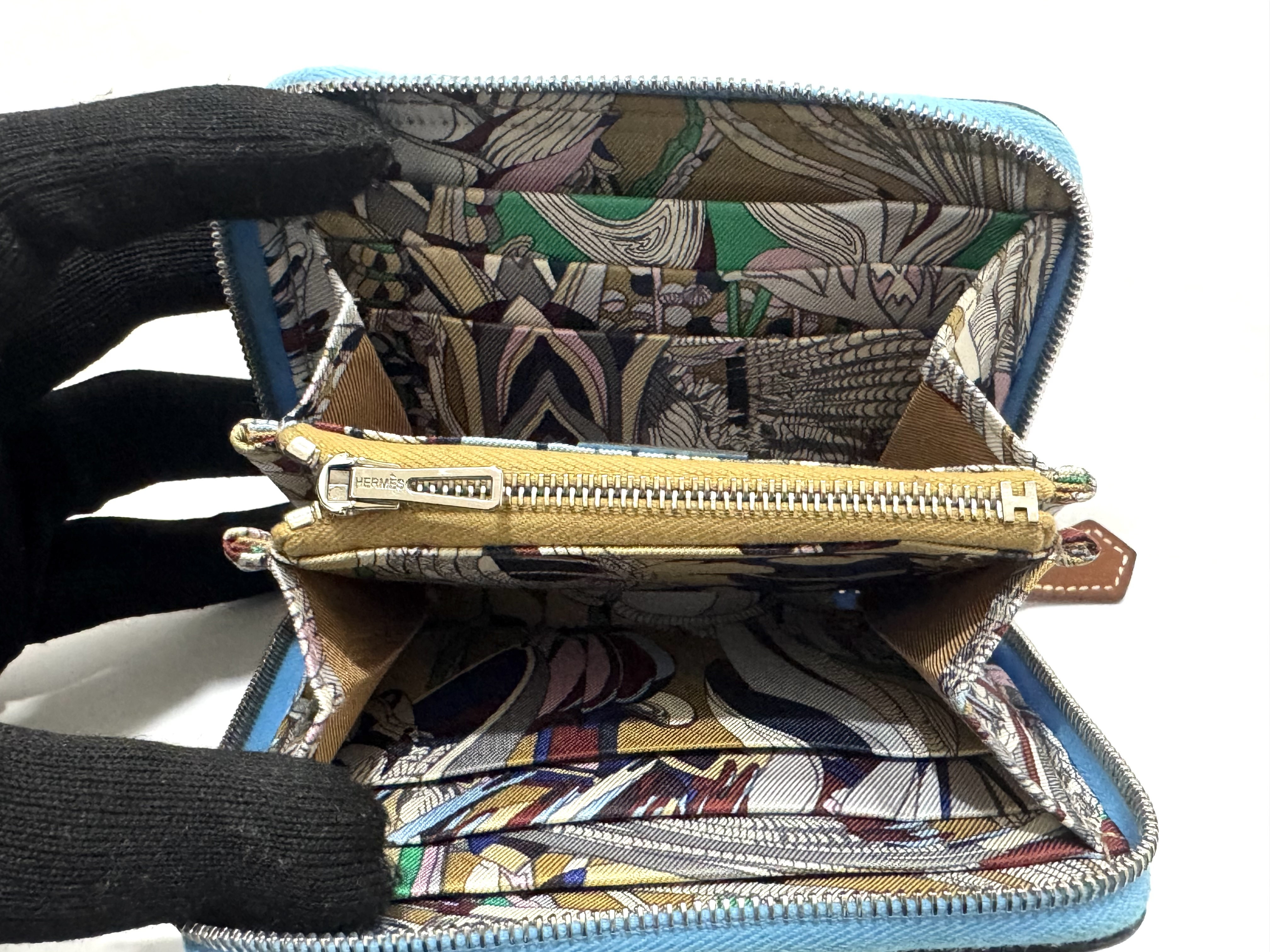 Azap Silk In Compact Wallet, Veau Epsom Leather, U-stamp — view 8