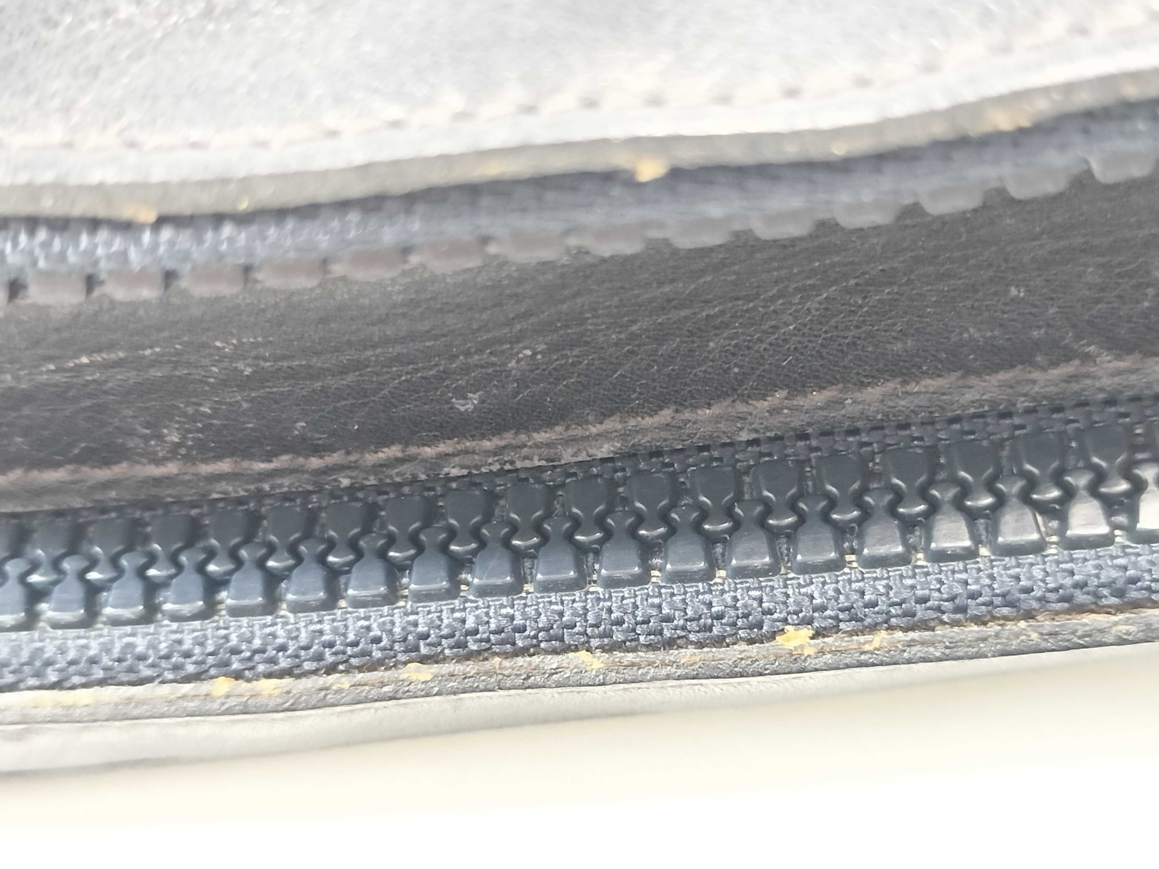 Triomphe Shoulder Bag — view 6