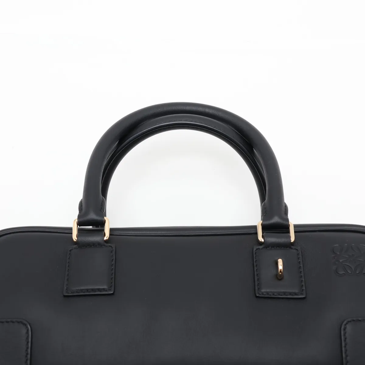 Amazona 23 Cropped Leather 2-Way Handbag, Black — view 6