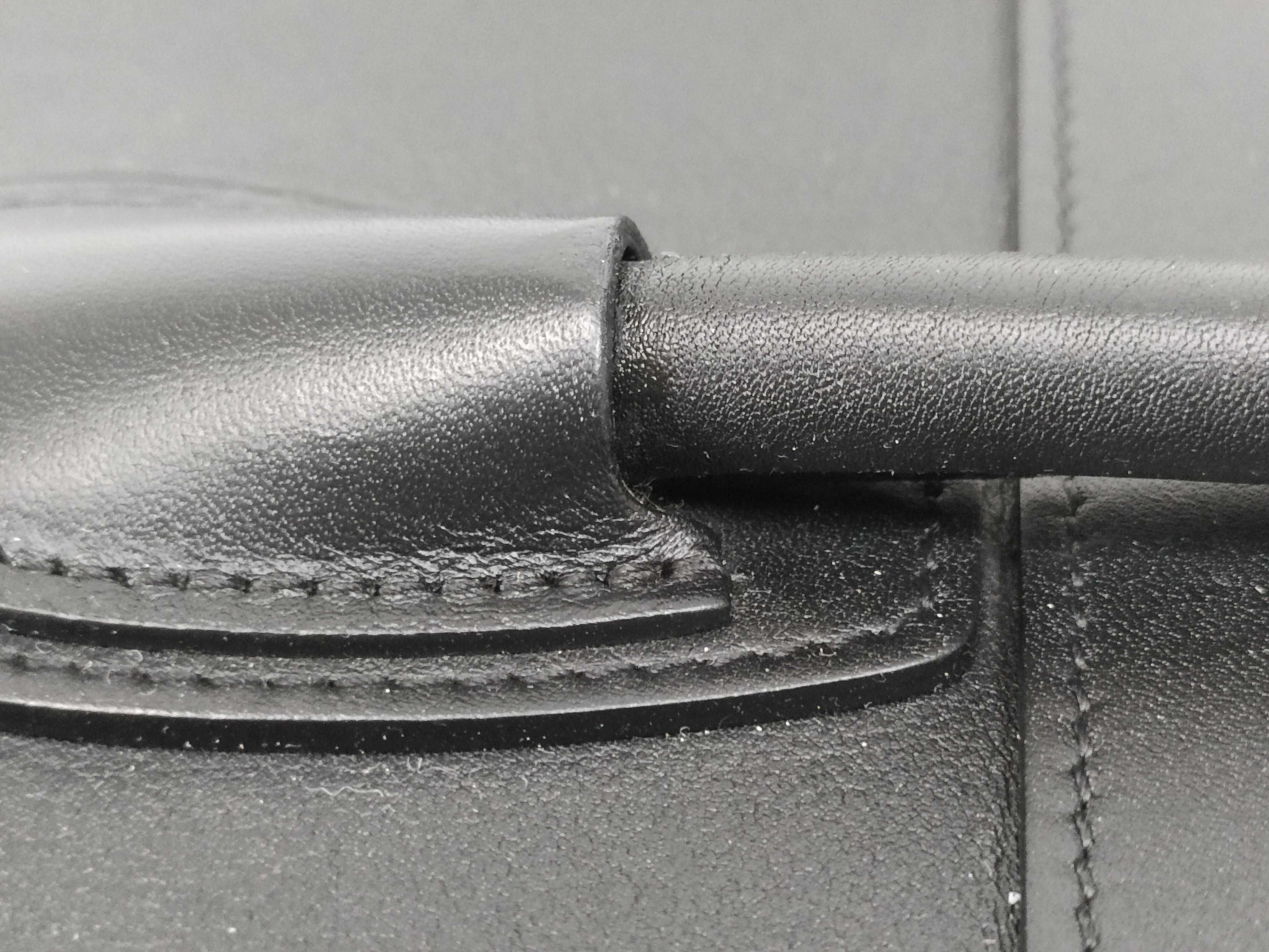FR- Luggage Micro Shopper Leather Handbag Black — view 5