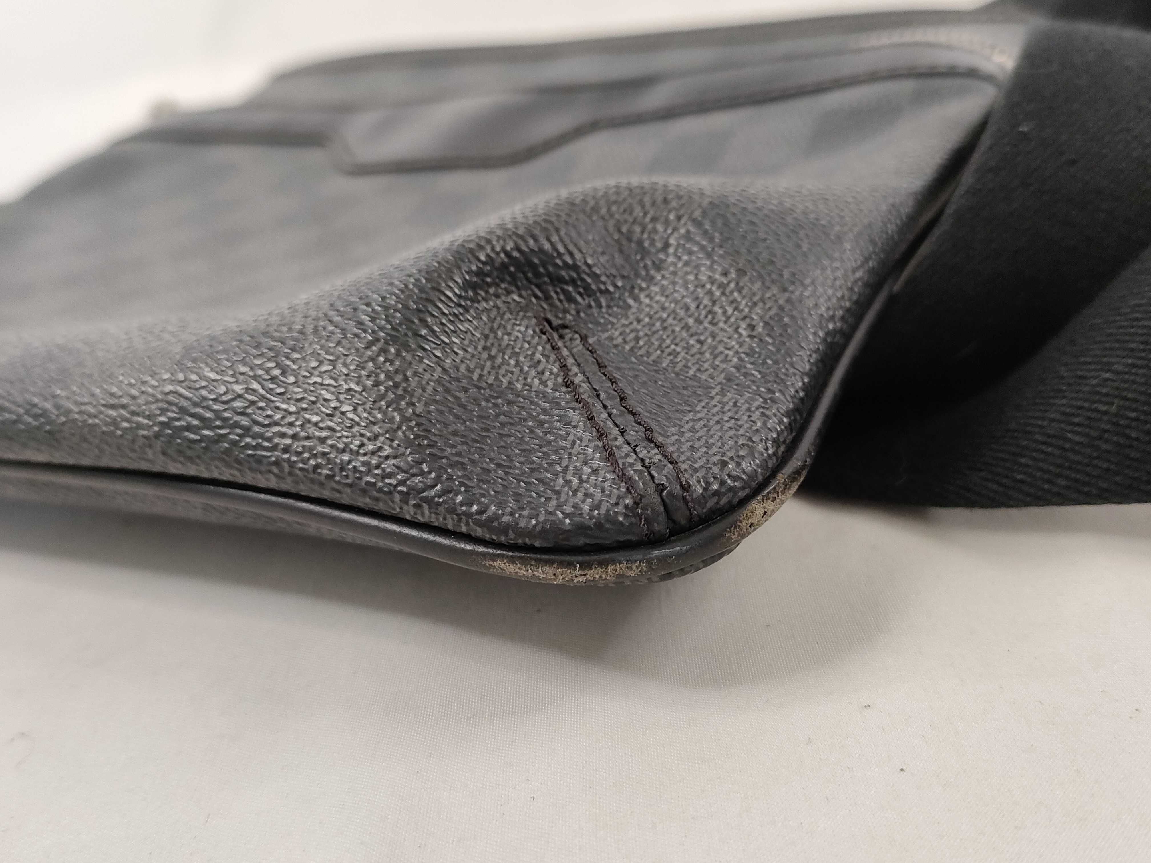 Damier Graphite Thomas Graphite Shoulder Bag — view 6