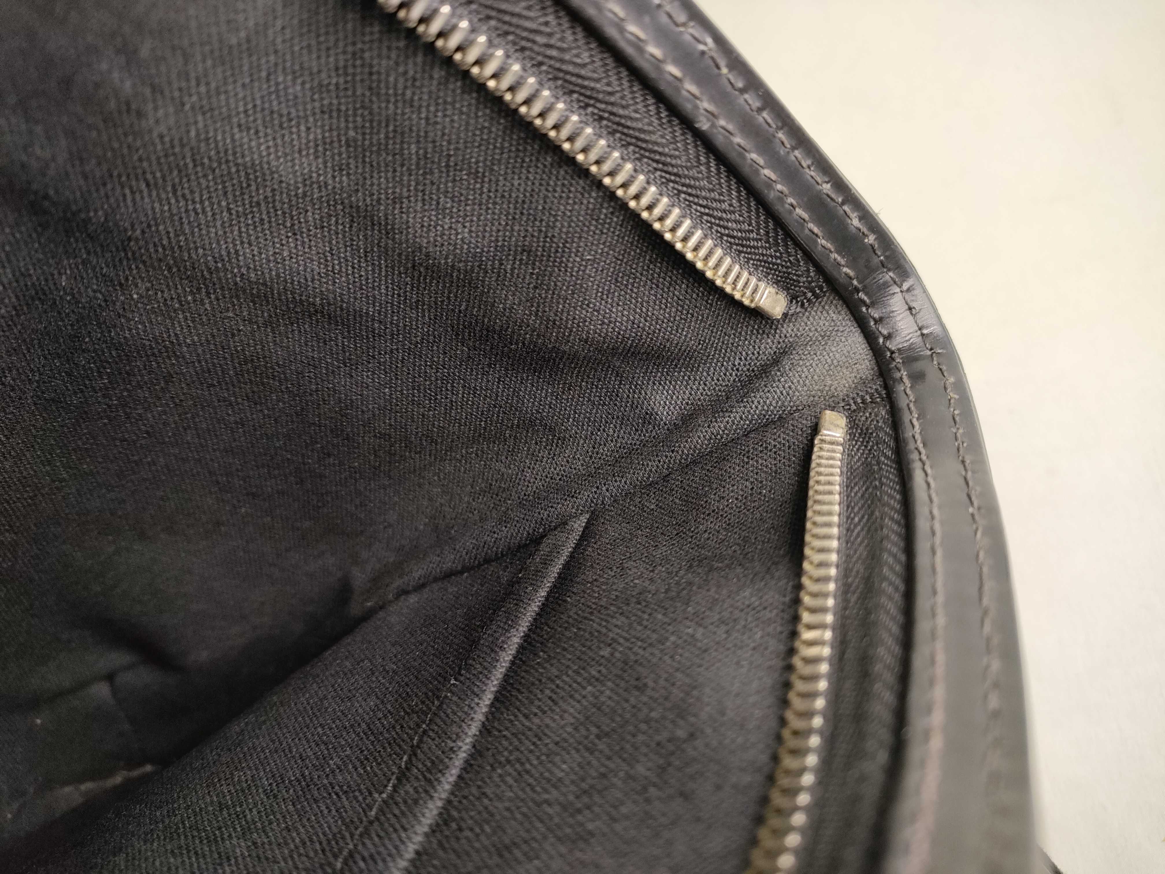 Damier Graphite Thomas Graphite Shoulder Bag — view 9