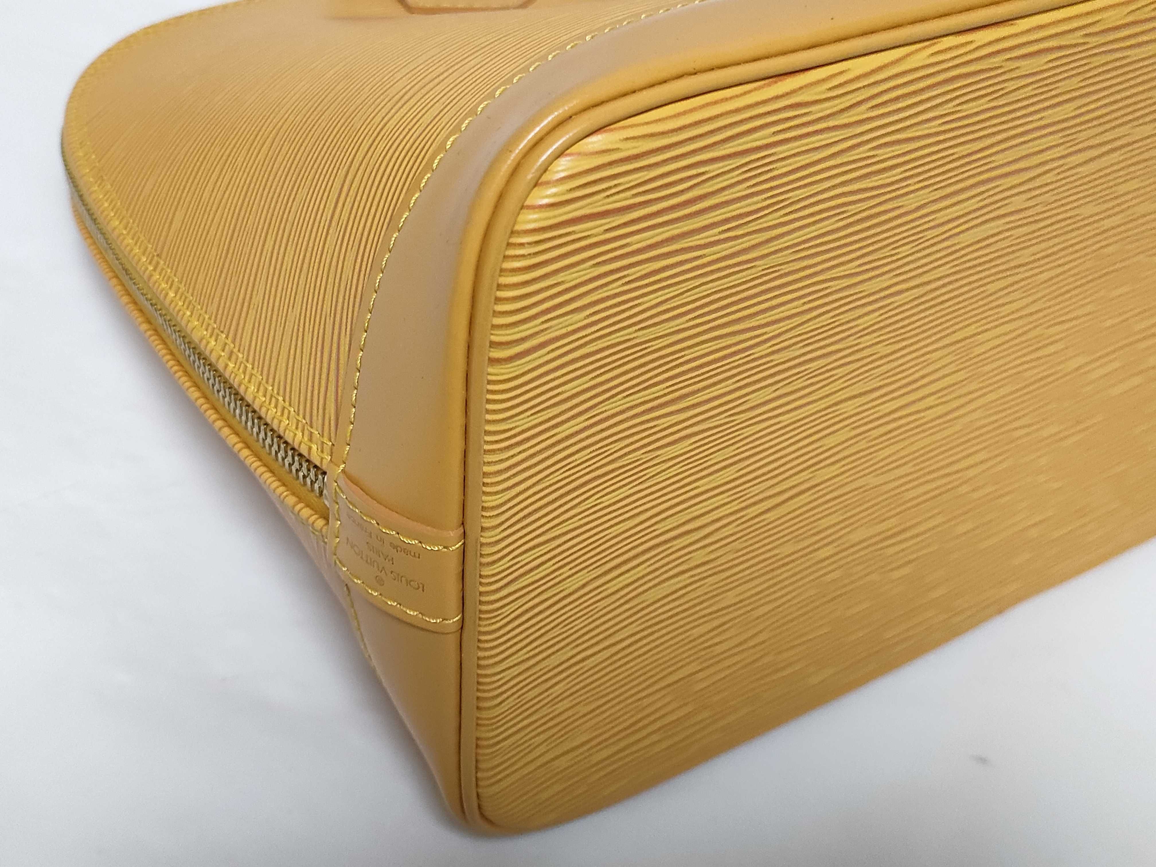 Epi Alma Yellow Handbag — view 6
