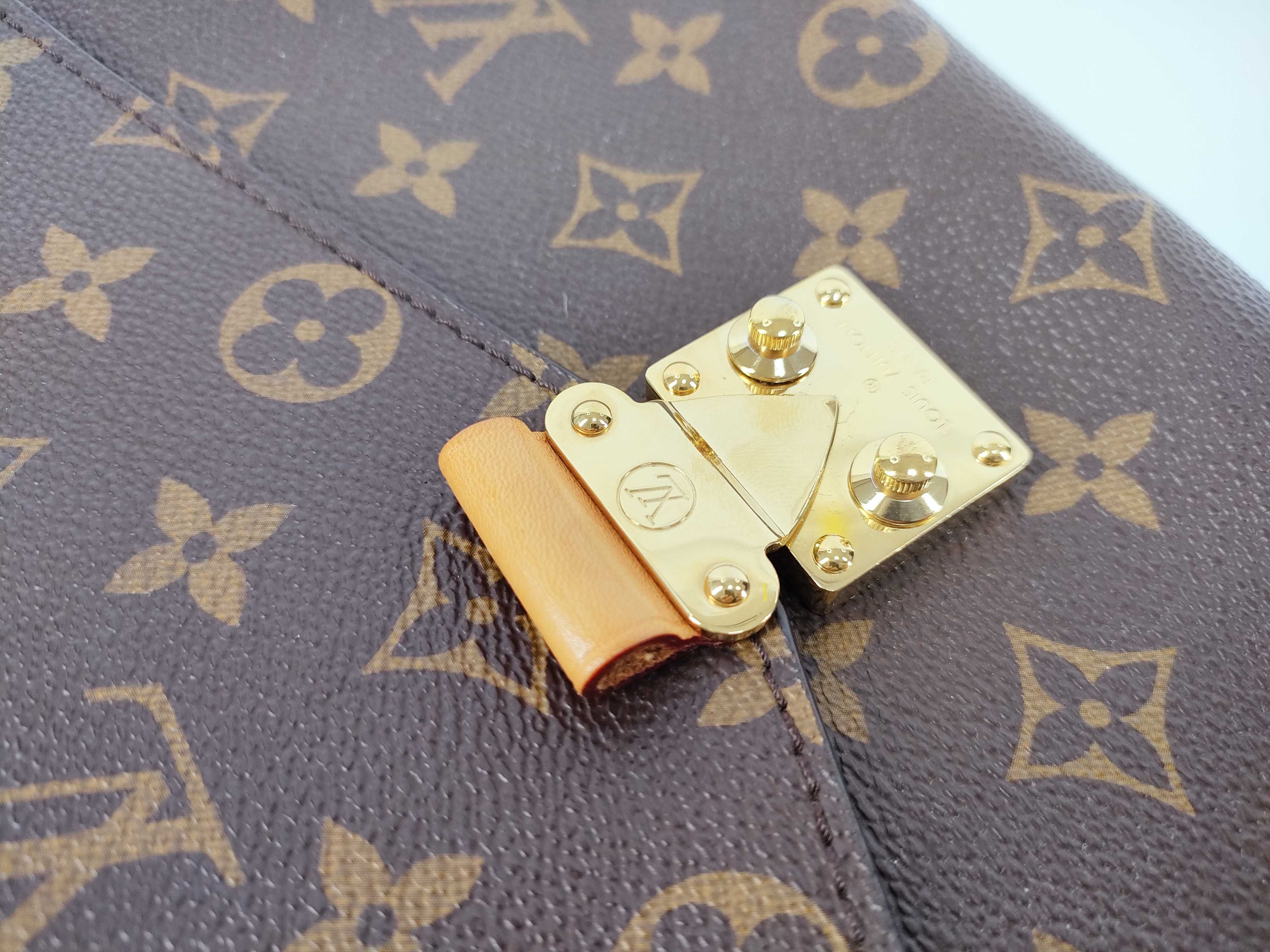 Monogram Louis Vuitton M44875 Monogram Pochette Metis MM 2WAY Handbag — view 13