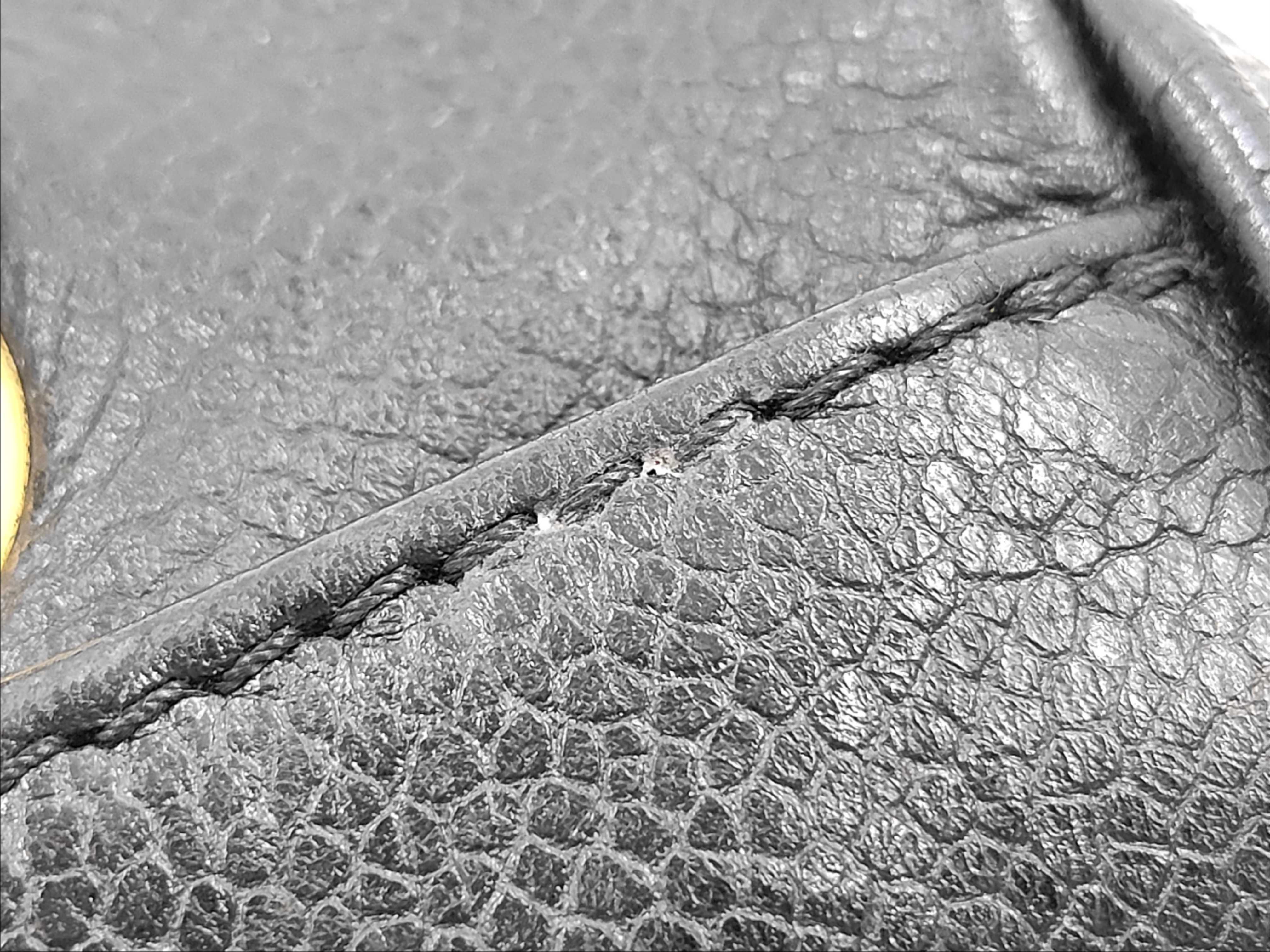 Caviar Skin Triple Coco Chain Tote Bag Black Card Tote Bag — view 12