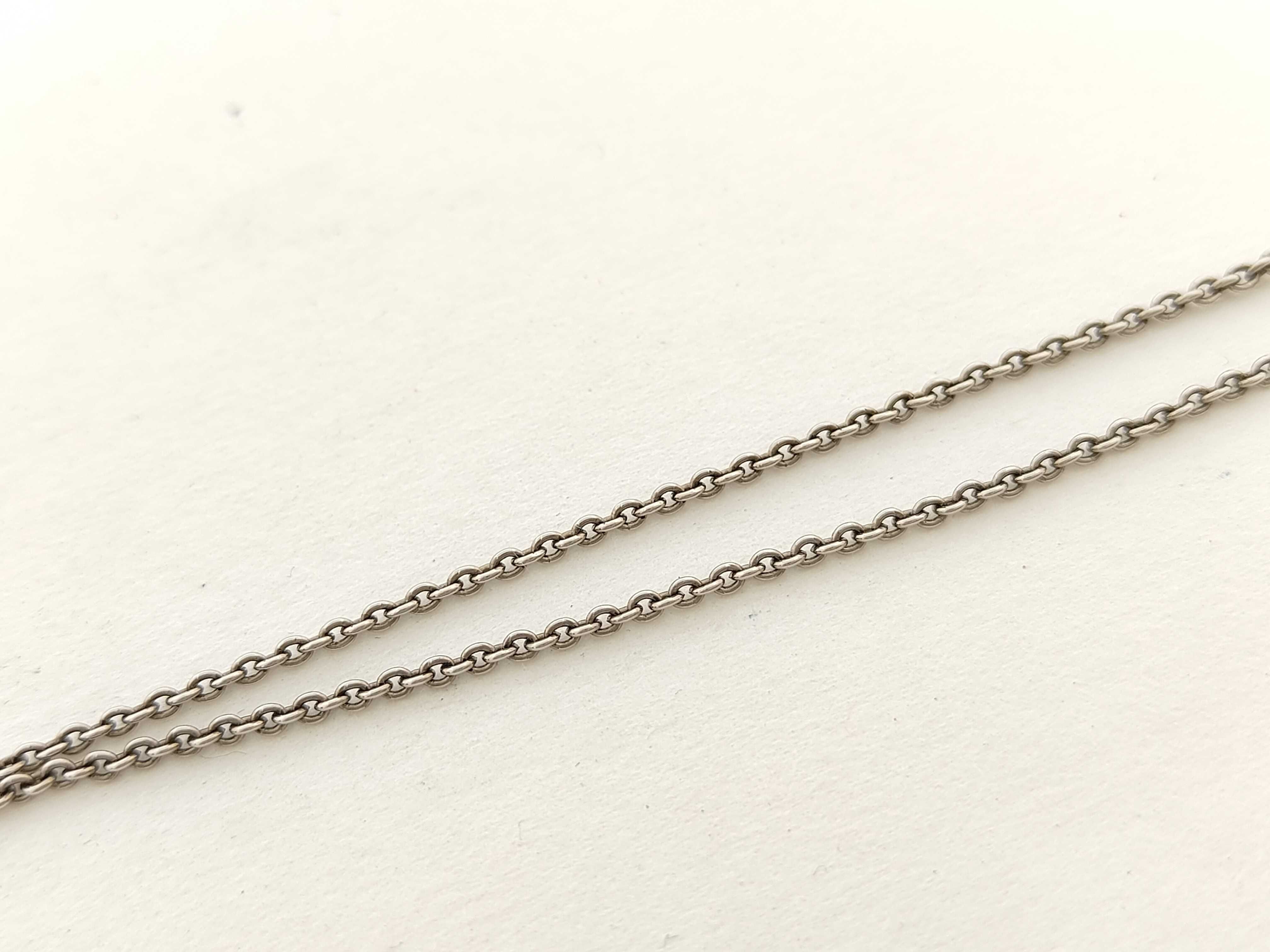 M63197 Essential V LE0920 GP Silver 9.4g Necklace — view 9