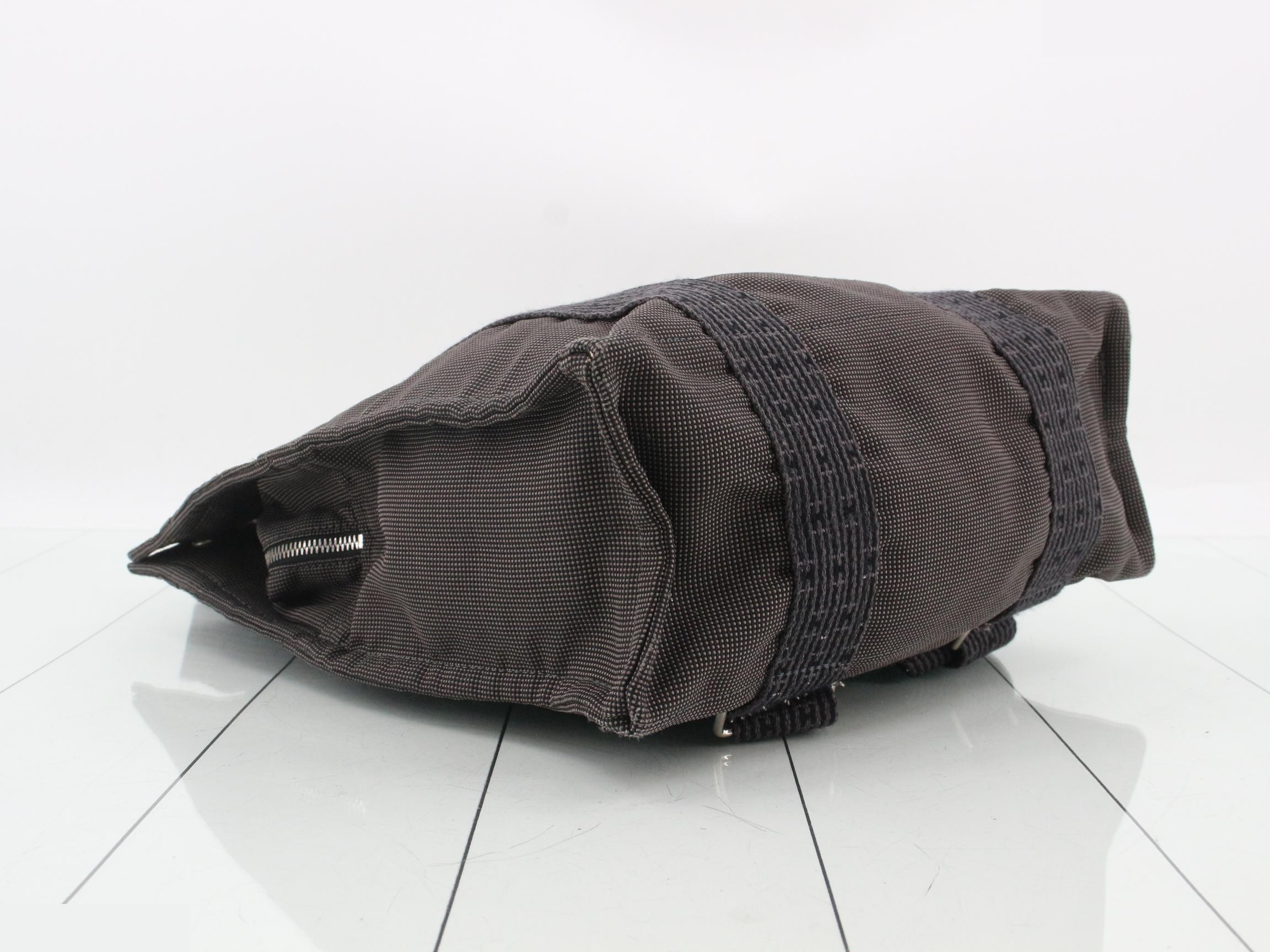 Backpack — view 5