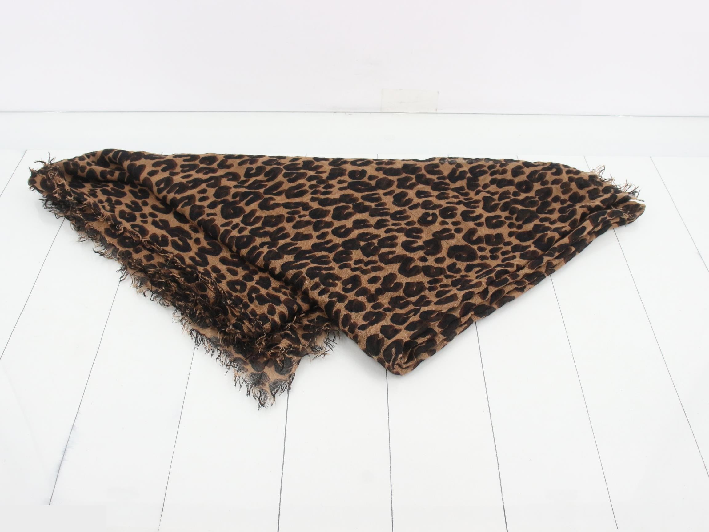 scarf — view 3
