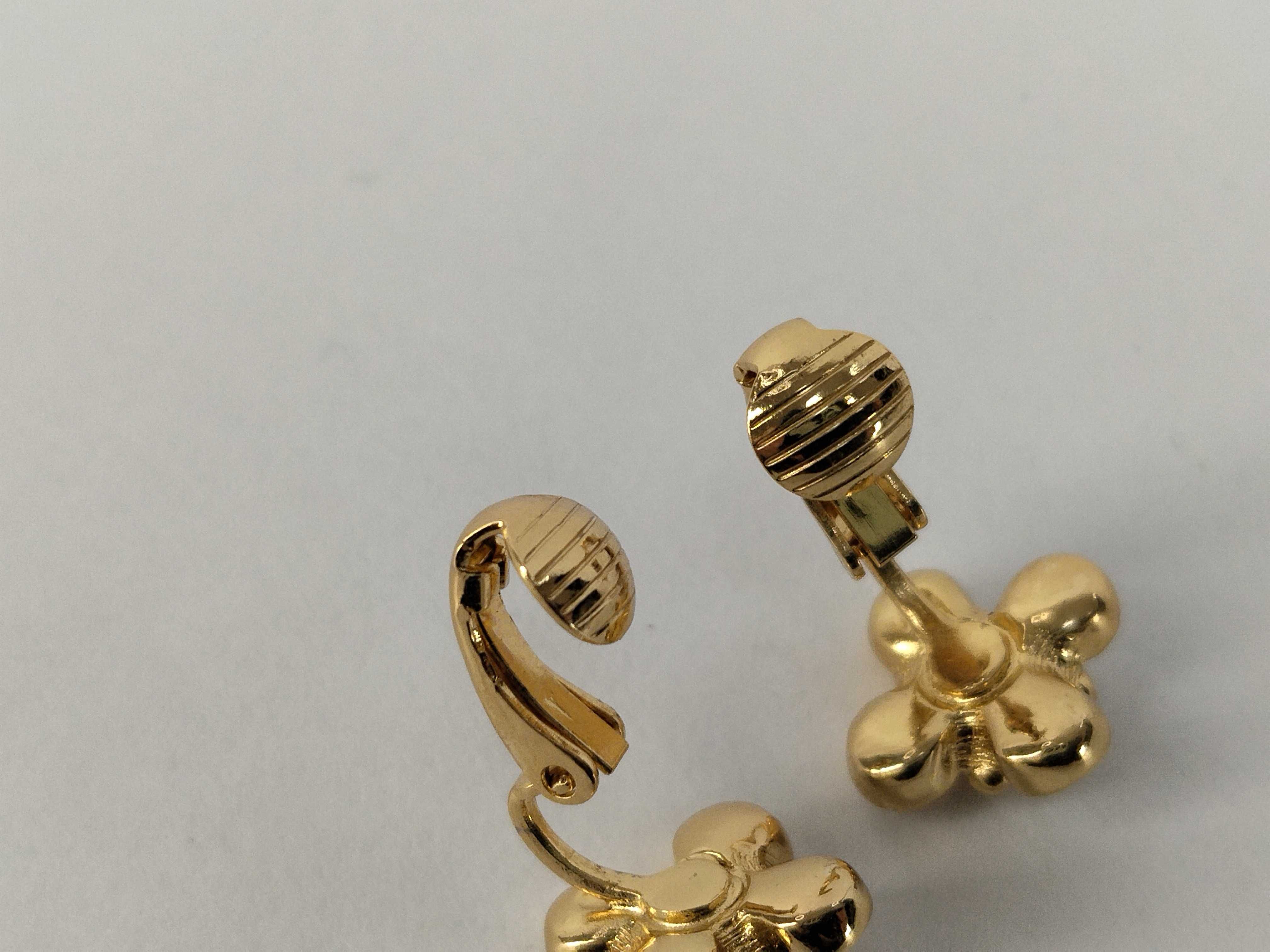 earrings — view 4