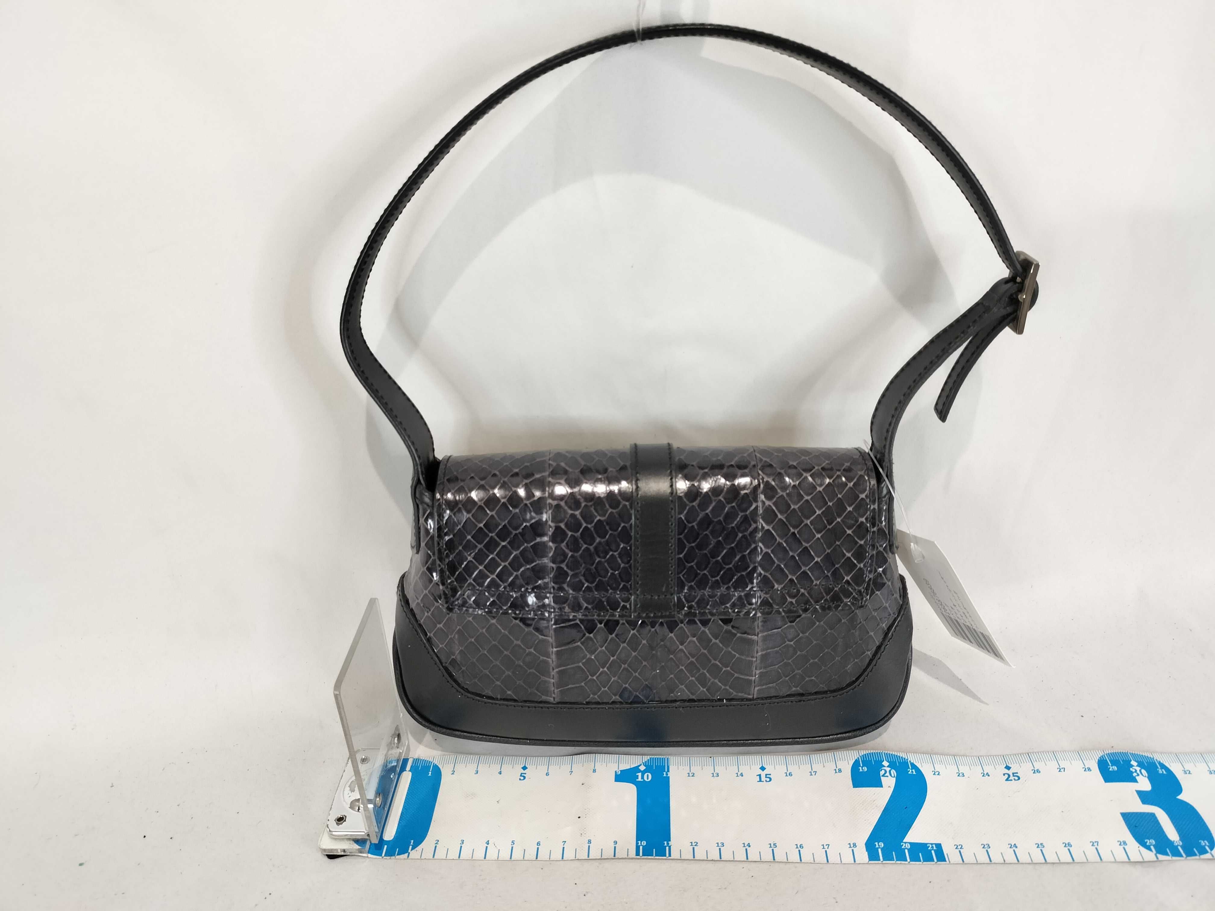Jackie 007.2038 Python — view 2