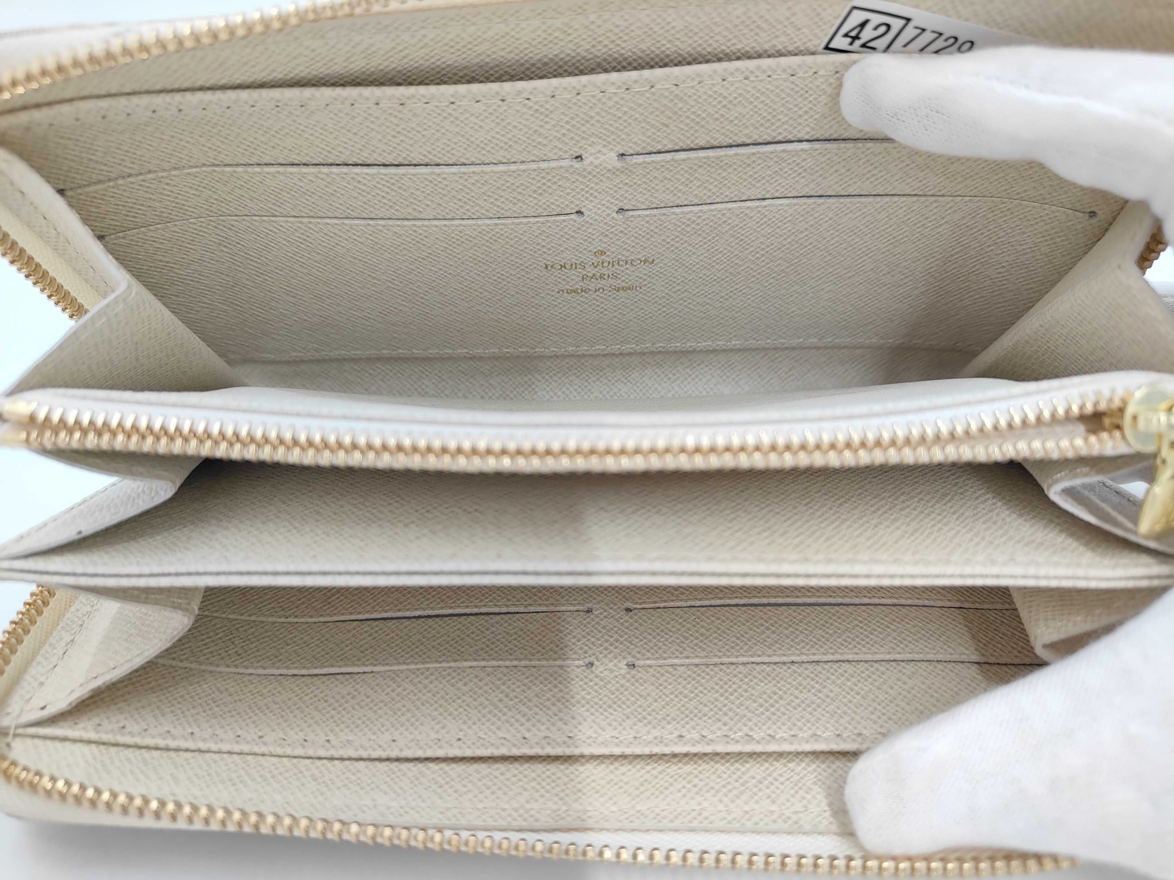 LV Zippy Wallet — view 4