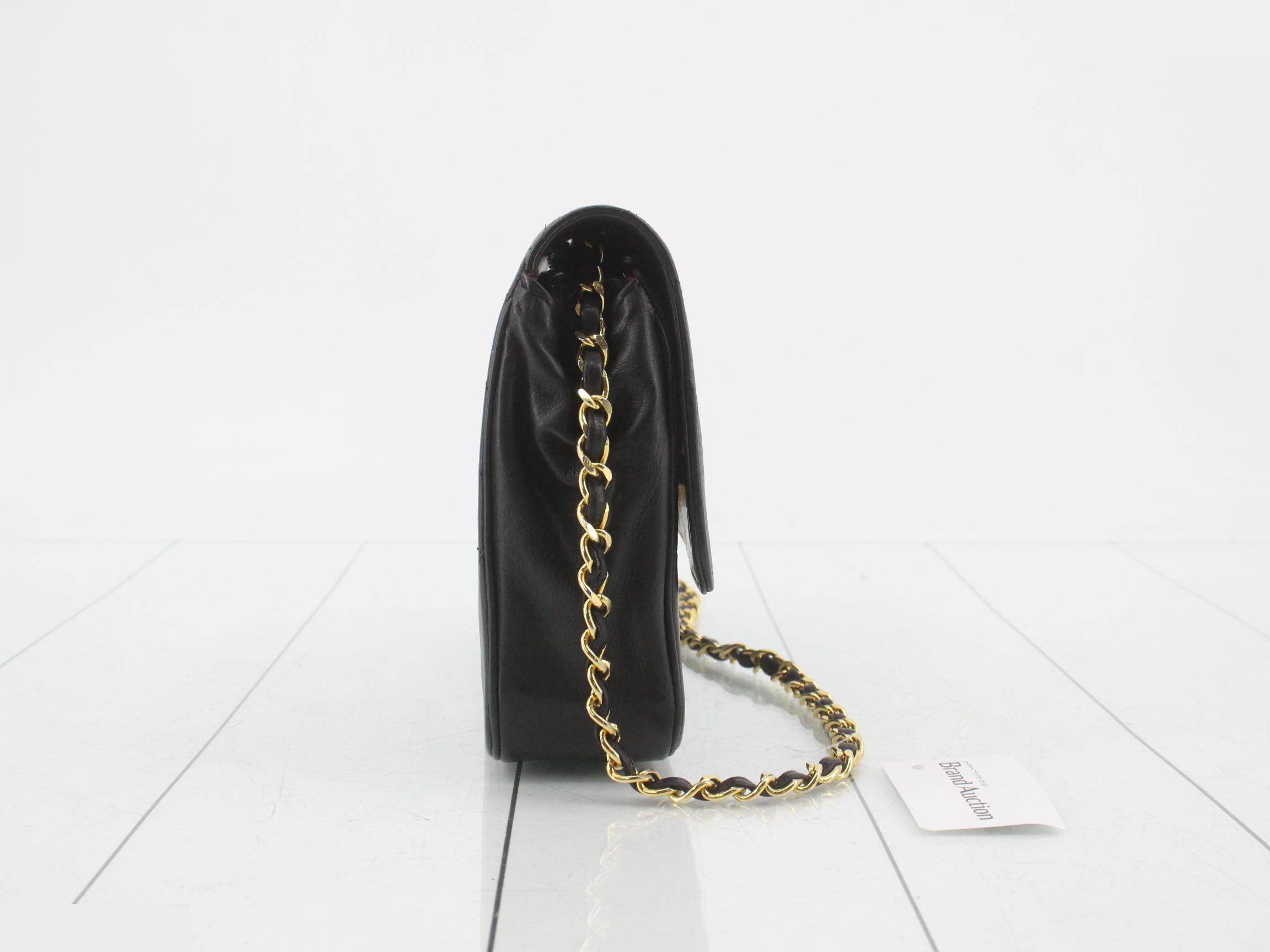 Matelassé (Bag) - Shoulder Bag - Bias Stitch — view 4