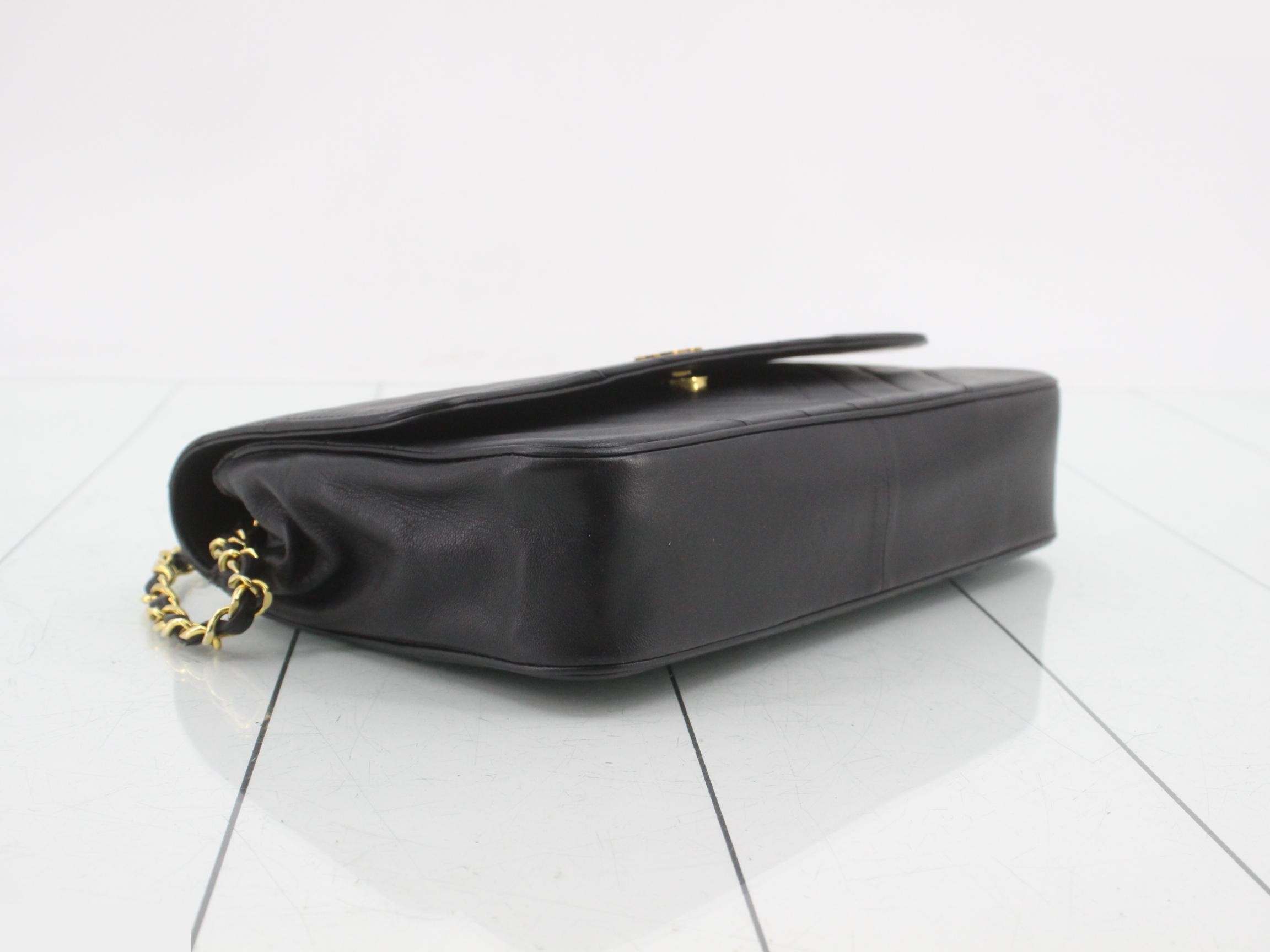 Matelassé (Bag) - Shoulder Bag - Bias Stitch — view 5
