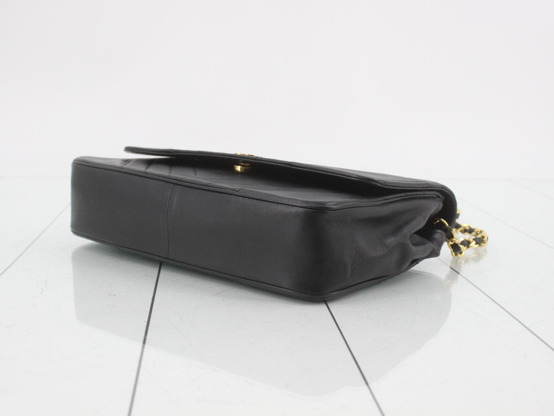 Matelassé (Bag) - Shoulder Bag - Bias Stitch — view 6