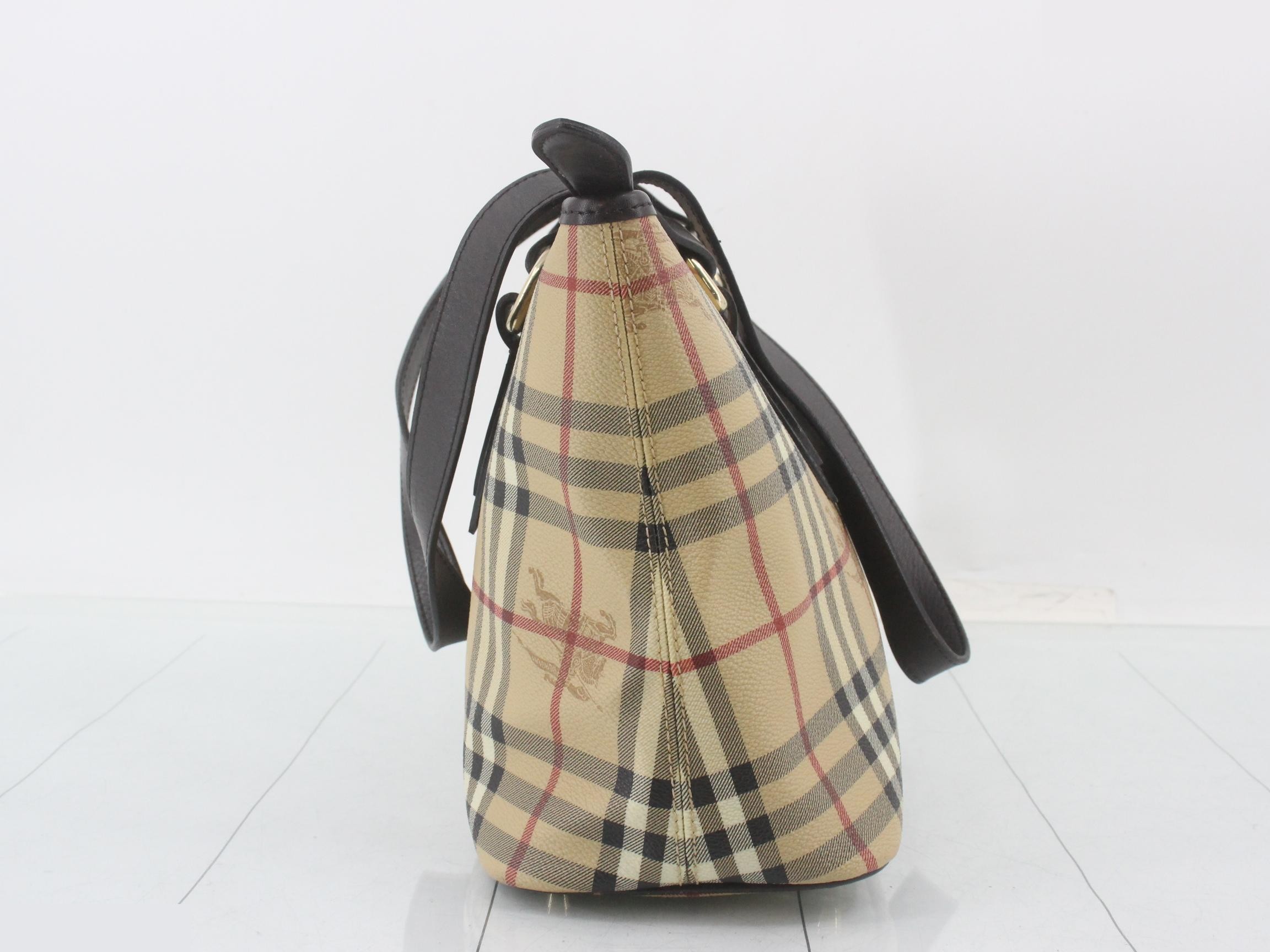 Other lines: Nova Check bags and tote bags — view 4