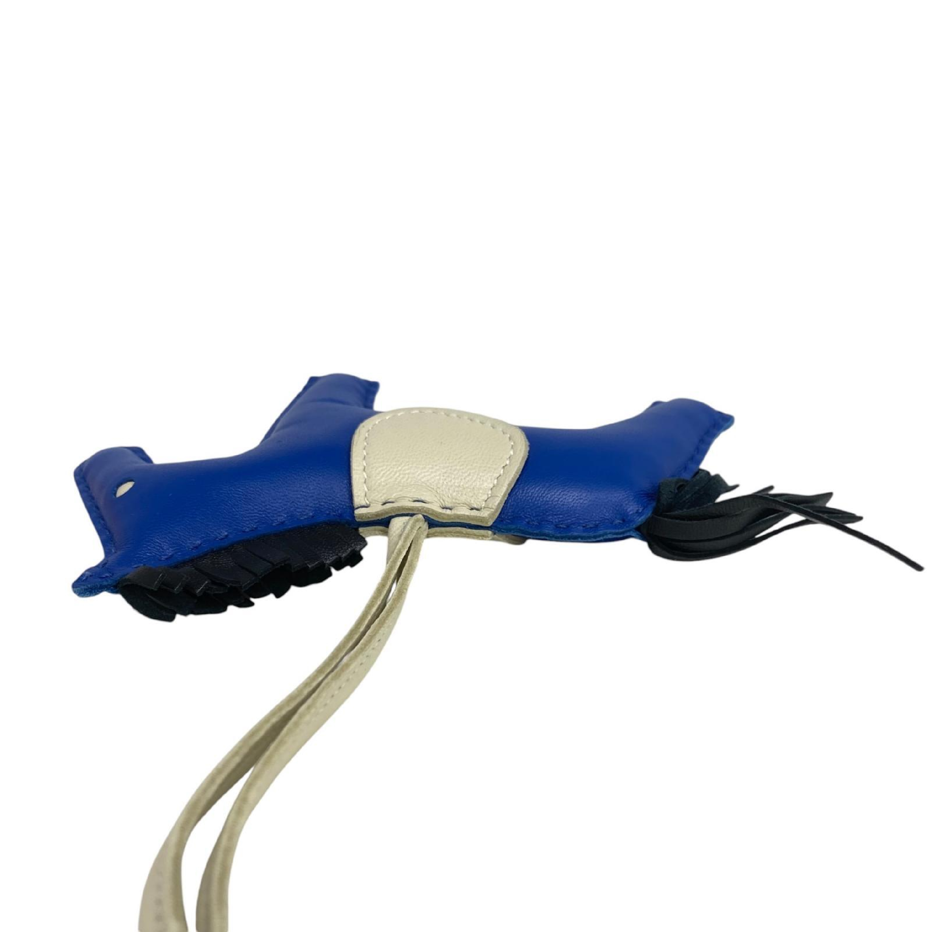 【*Shipped from: Hong Kong*】HERMES ( ) Blue Miro Lambskin Rodeo MM Charm Stamp U Charm — view 8