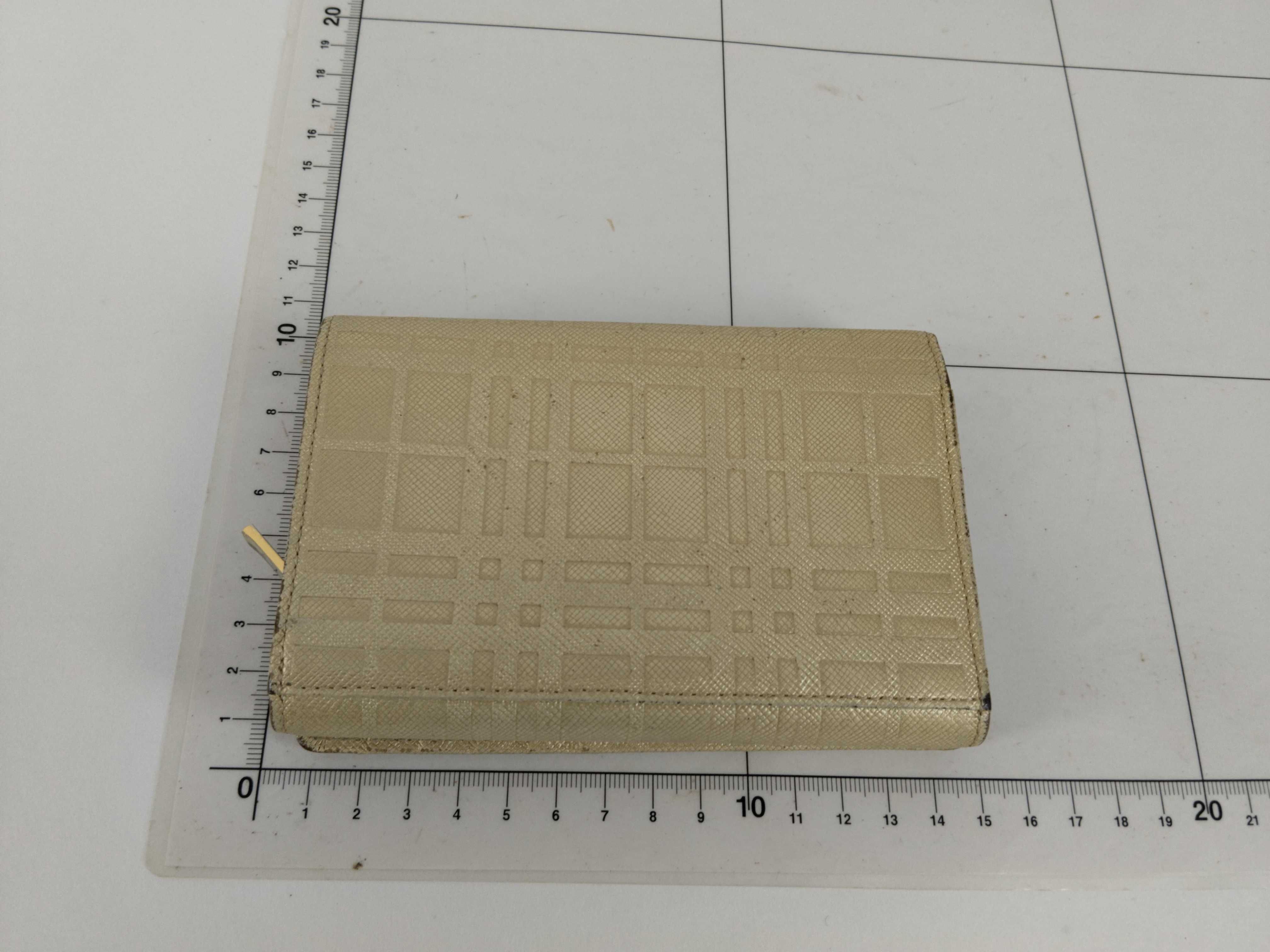 wallet — view 2