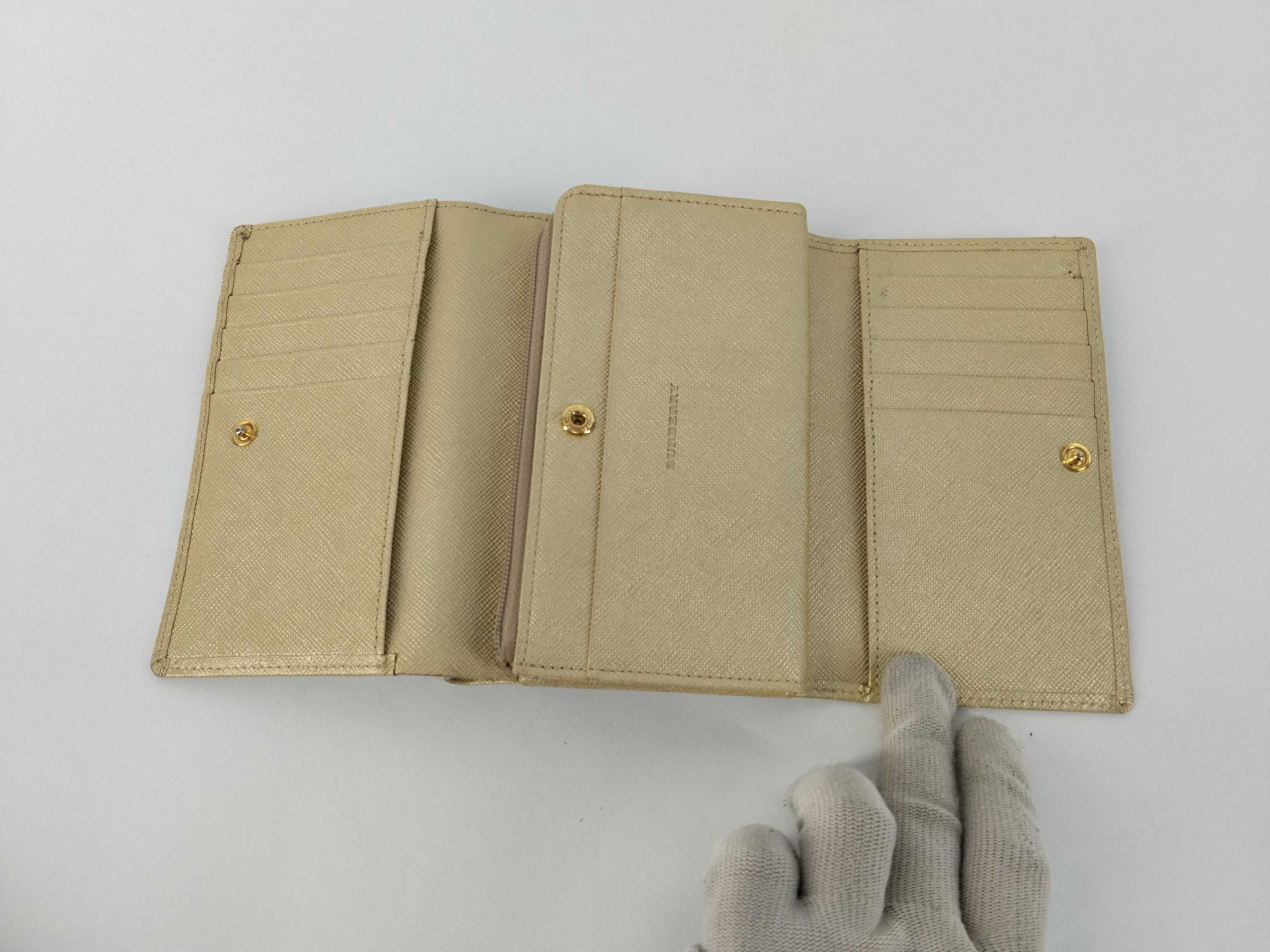 wallet — view 9