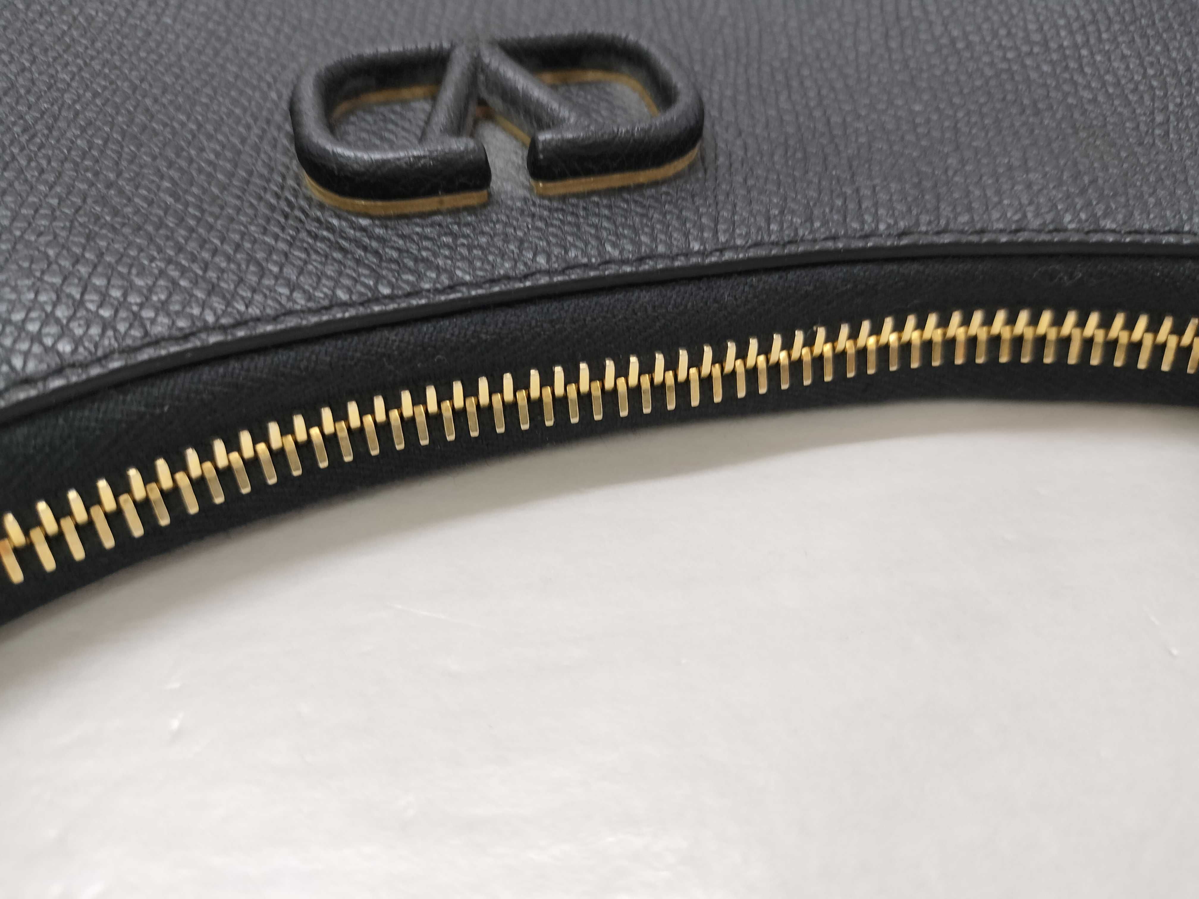 V-logo Mini Hobo Bag Shoulder Bag — view 6