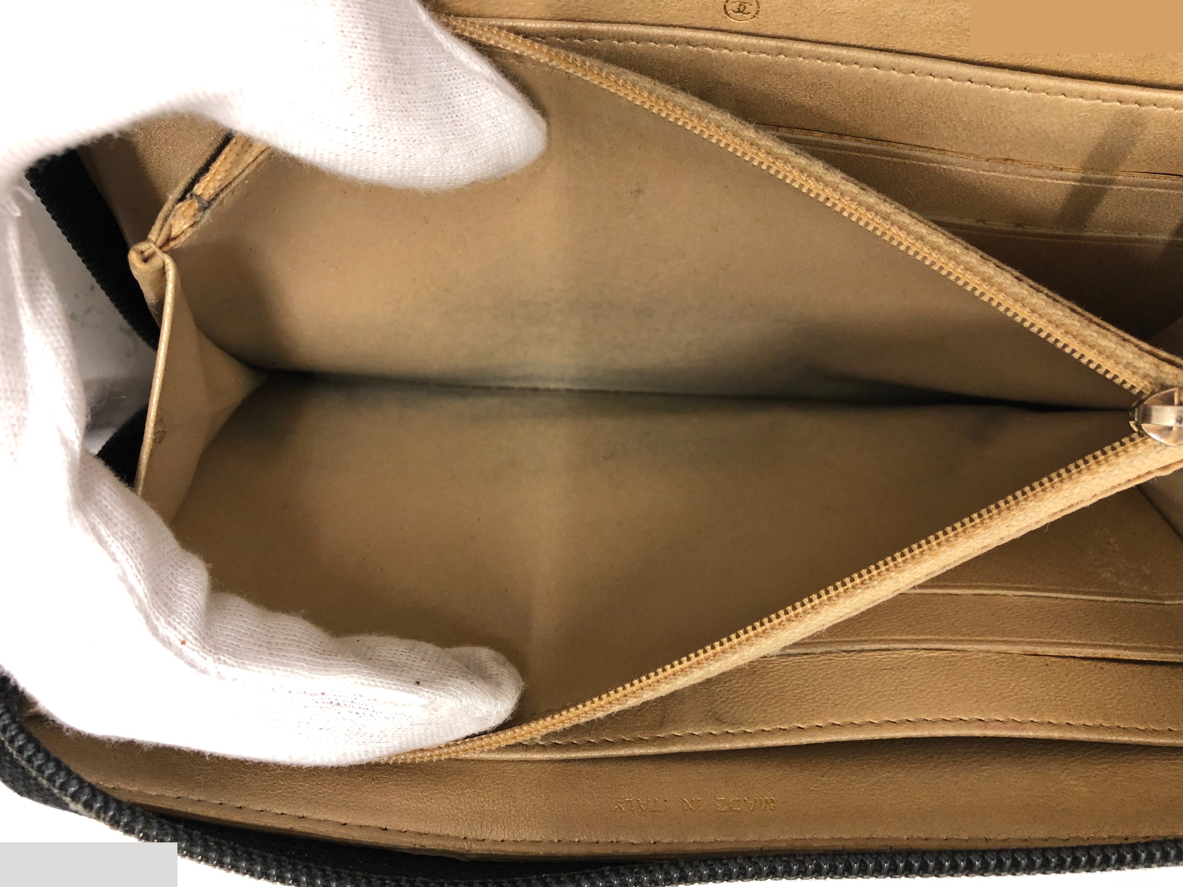 Camellia Round Zipper Long Wallet with Seal, 15875251, Lambskin — view 3