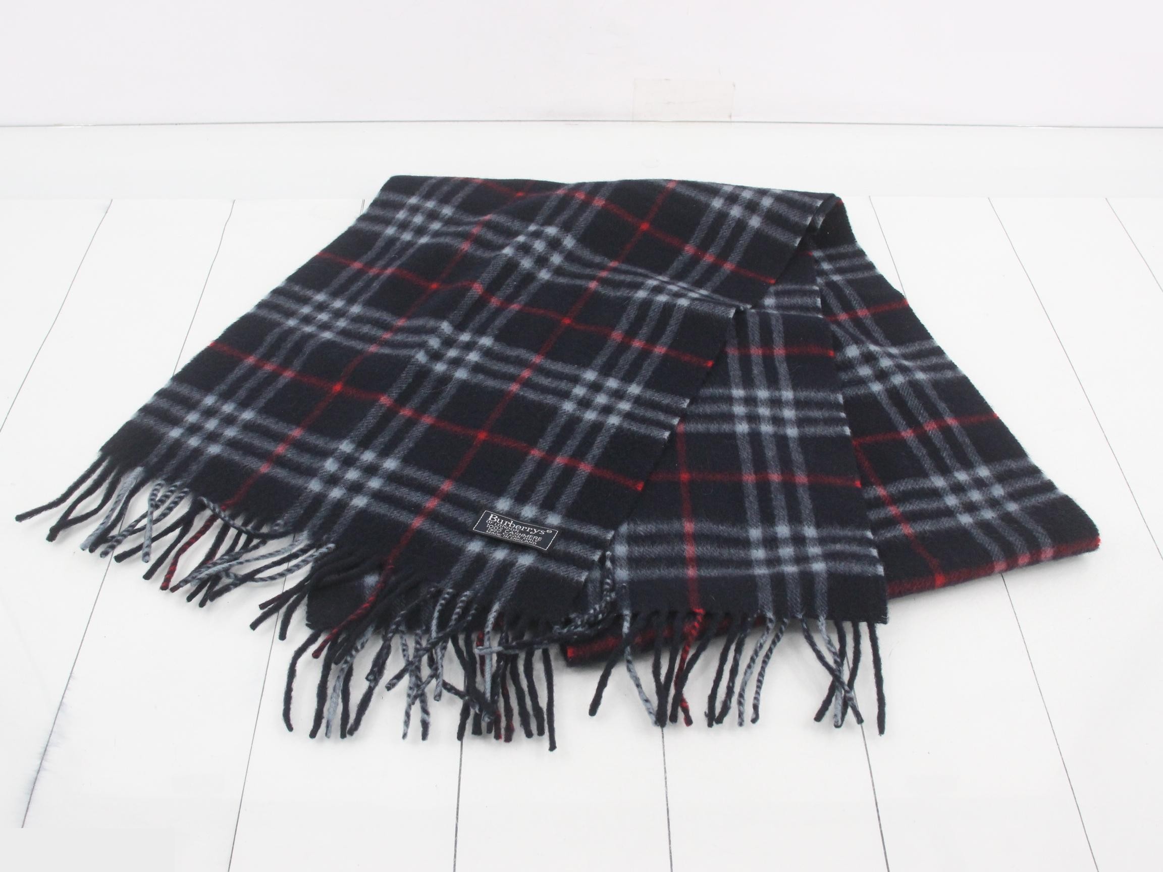 Other lines: Small items, accessories, and scarves — view 2