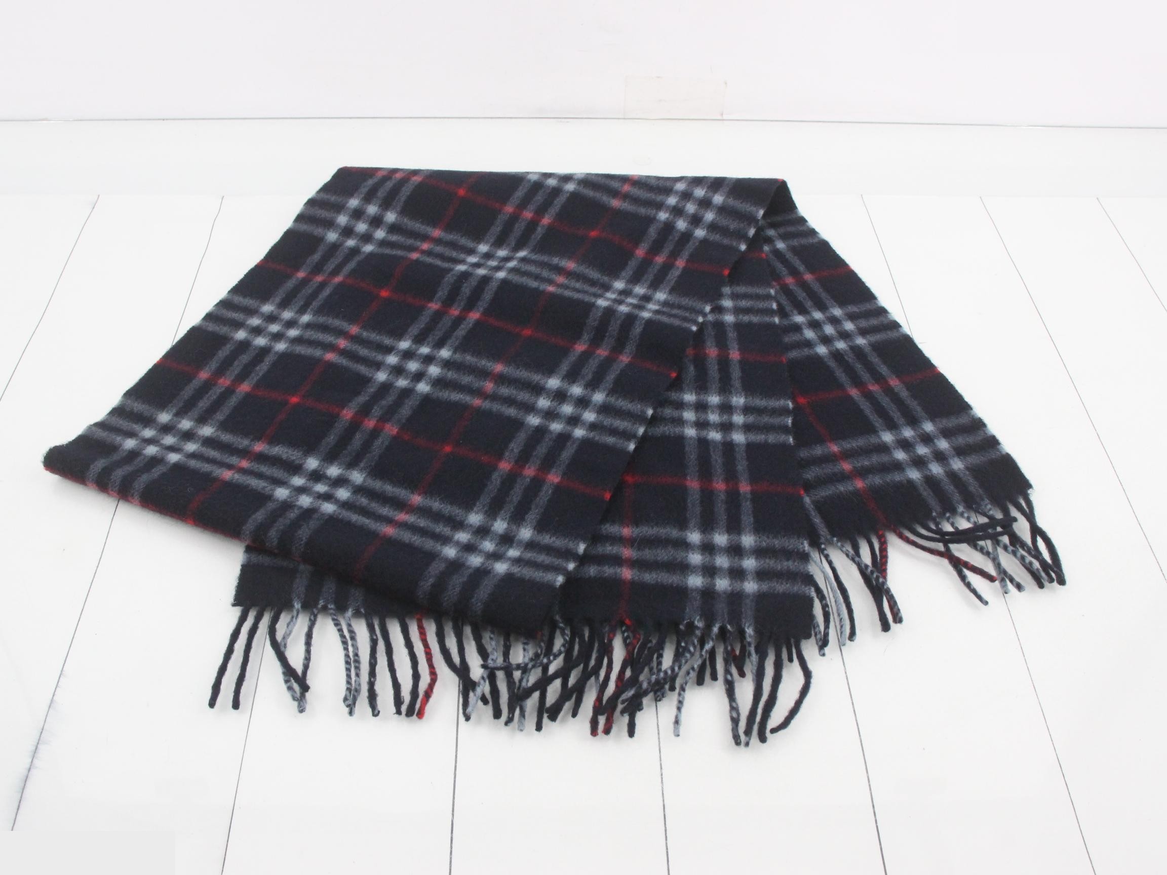 Other lines: Small items, accessories, and scarves — view 3