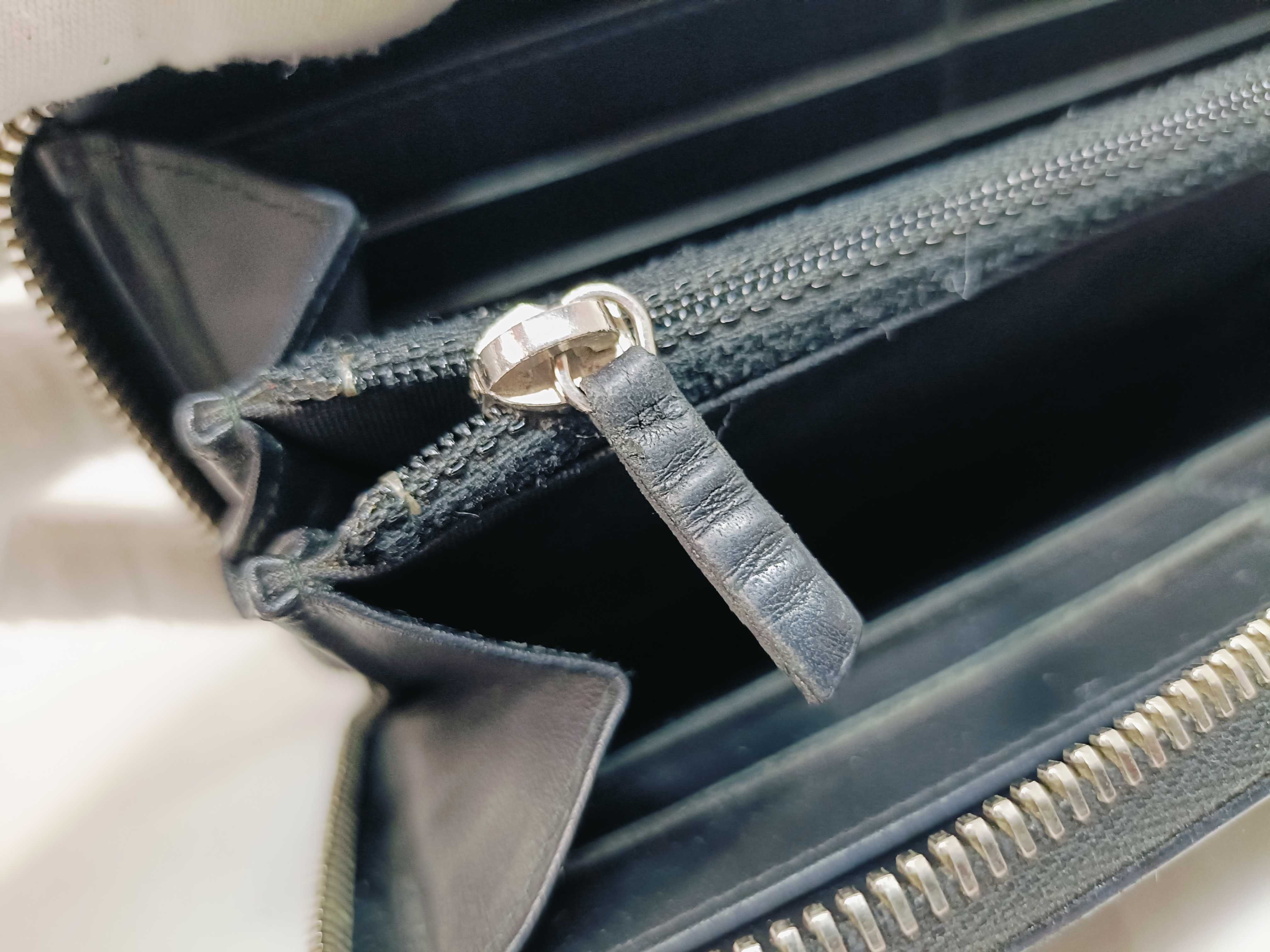 Caviar Skin Matelassé Round Zip Long Wallet (Serial No. 22) — view 10