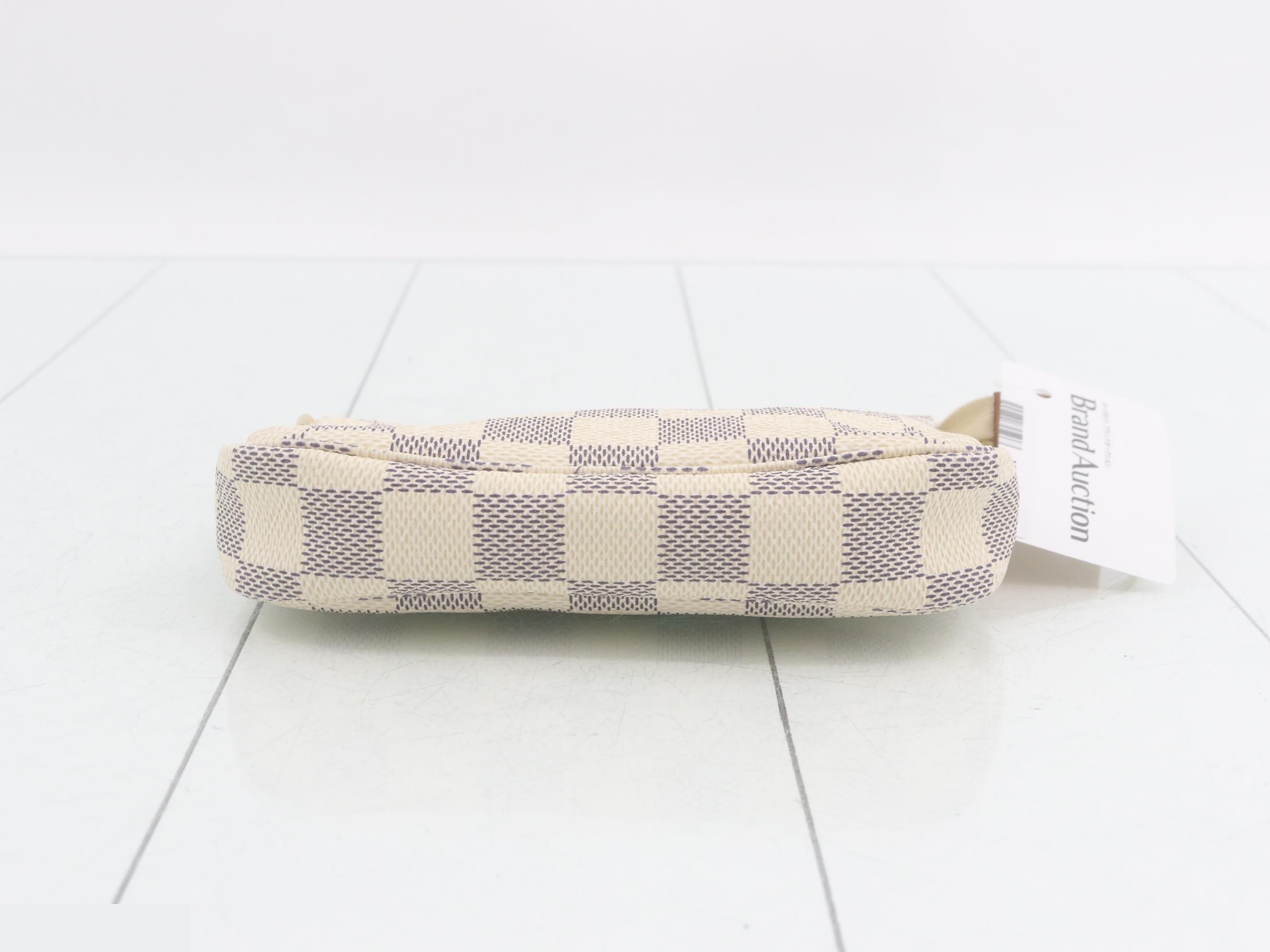 Damier Azur Mini Pochette Accessoires — view 3