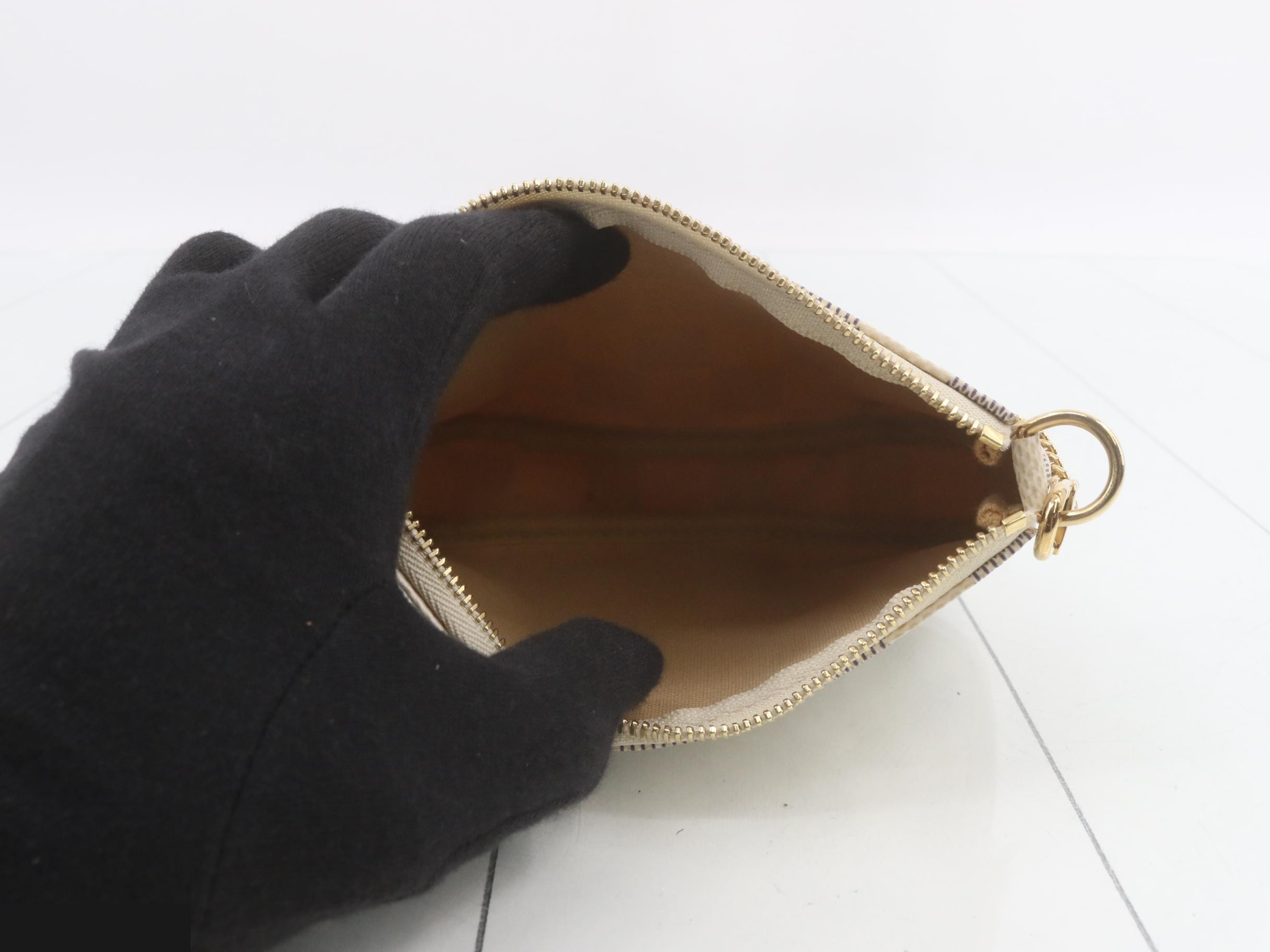 Damier Azur Mini Pochette Accessoires — view 4