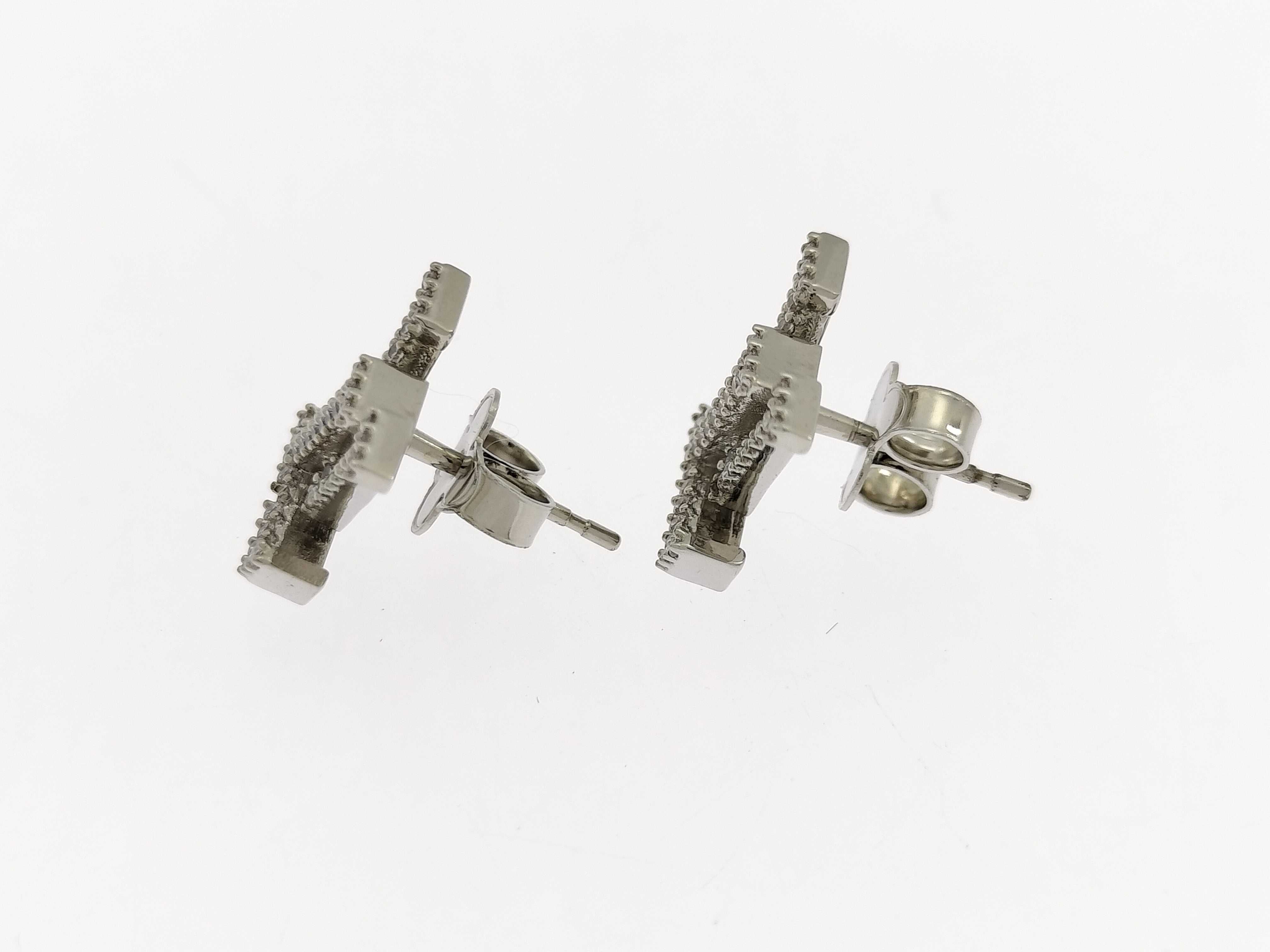 M00608 Iconic Strass Silver Earrings — view 4
