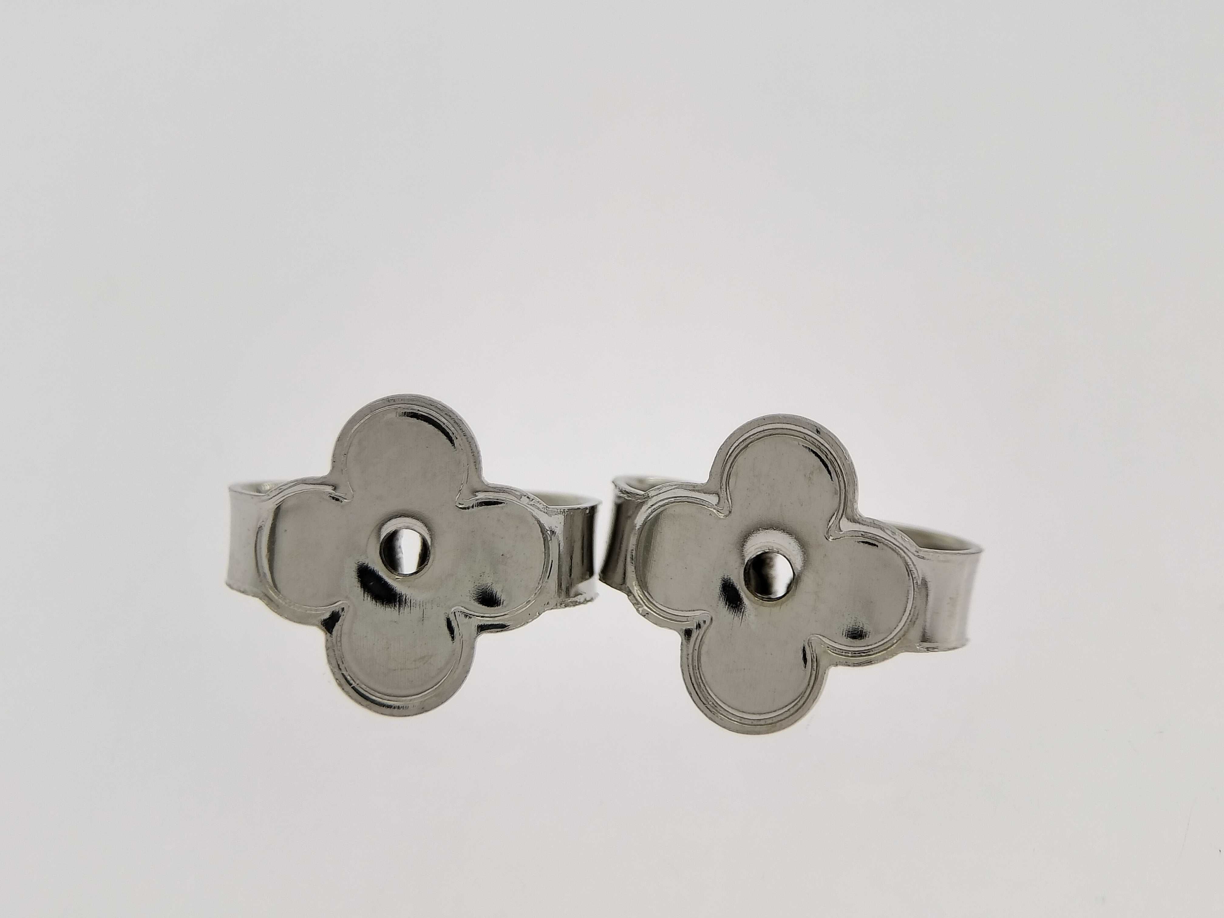 M00608 Iconic Strass Silver Earrings — view 6