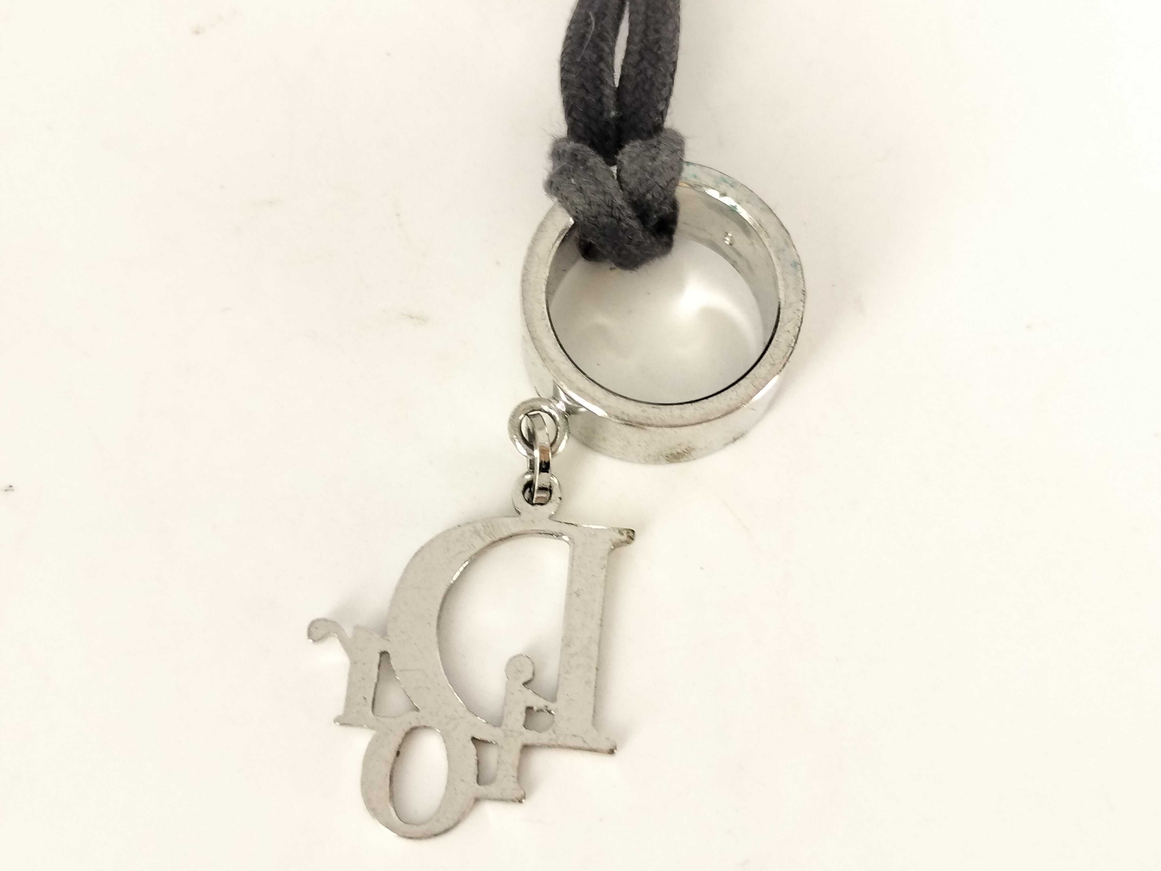 necklace — view 2