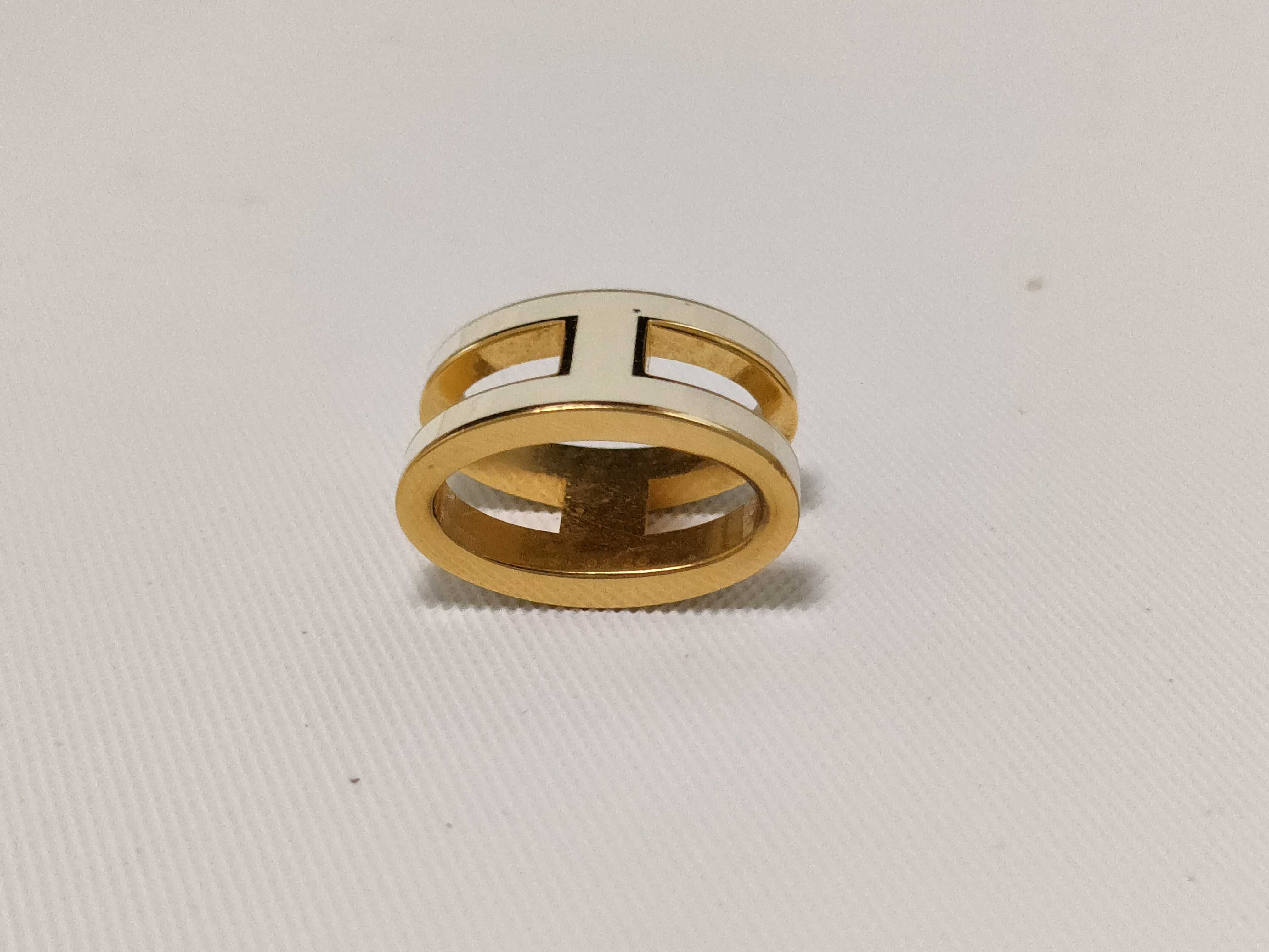 Pop H Pendant Top — view 7