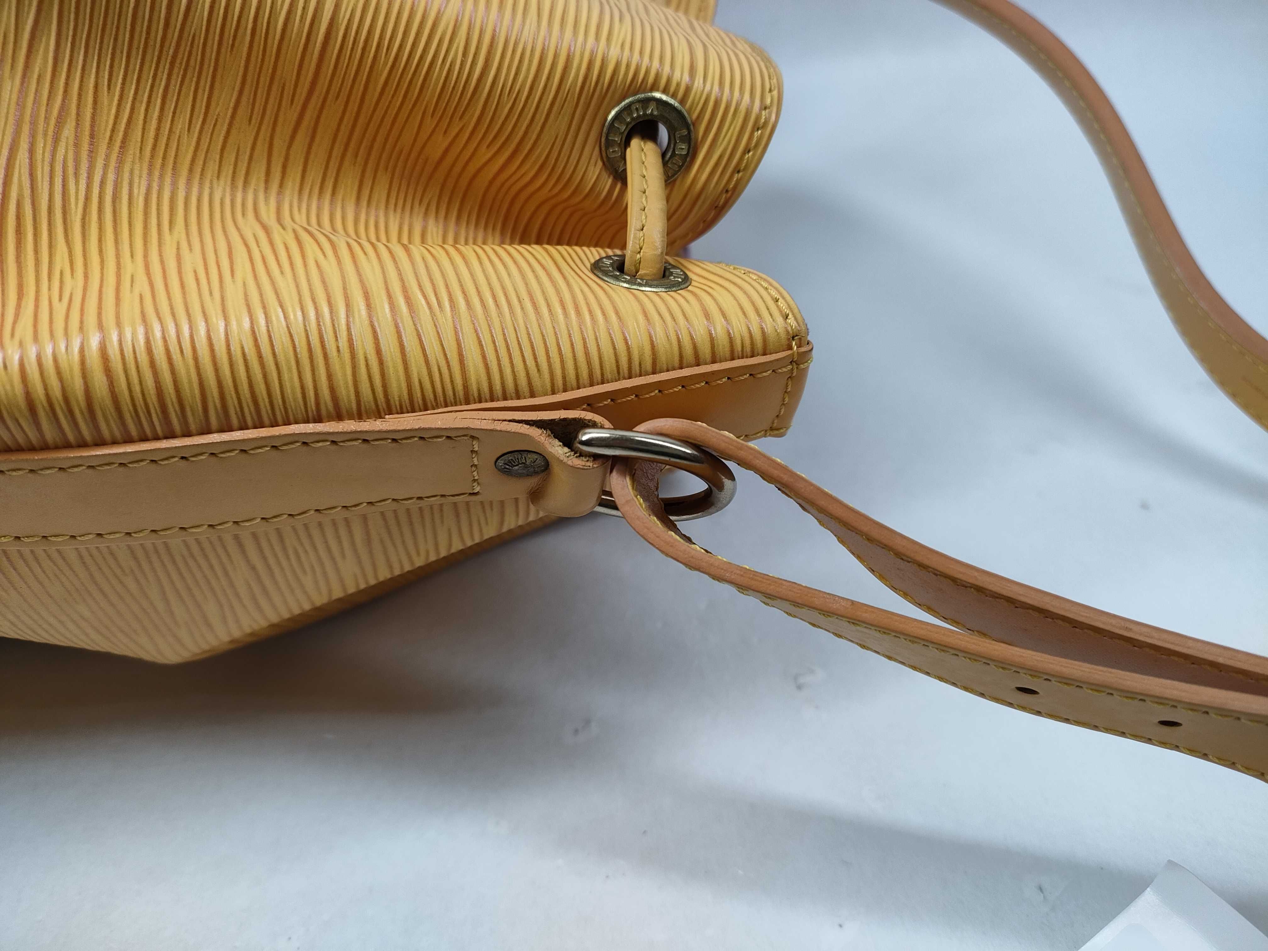 Epi Noé Shoulder Bag — view 6